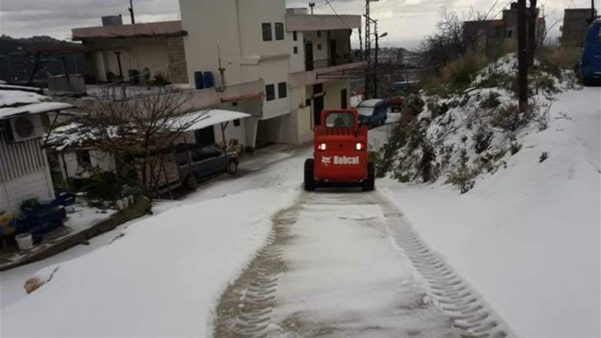 Snow falls at an altitude of 500 meters above sea level in al-Jouma in Akkar