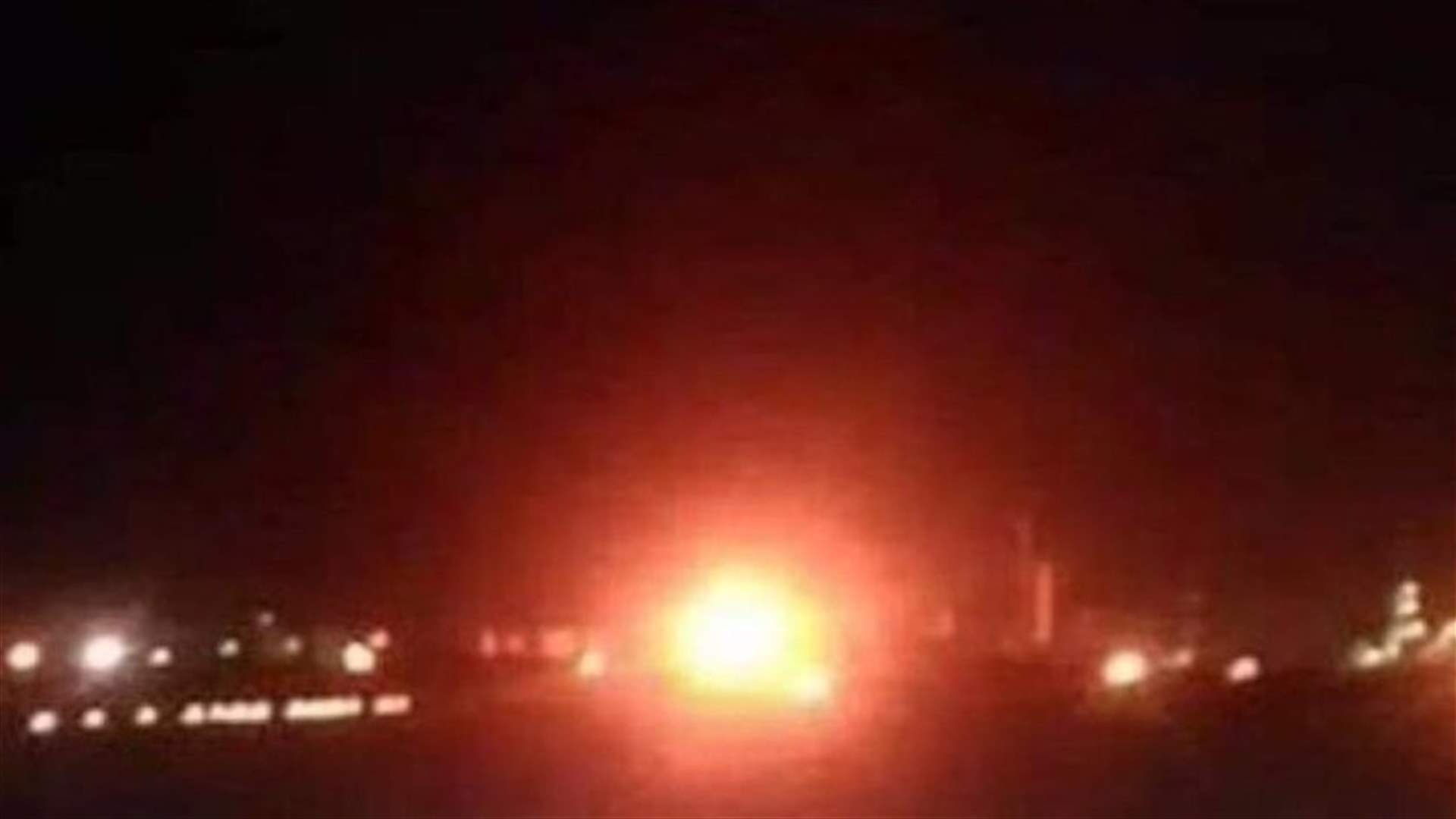 Violent explosion shakes Yemen's Aden refineries - Alarabiya TV