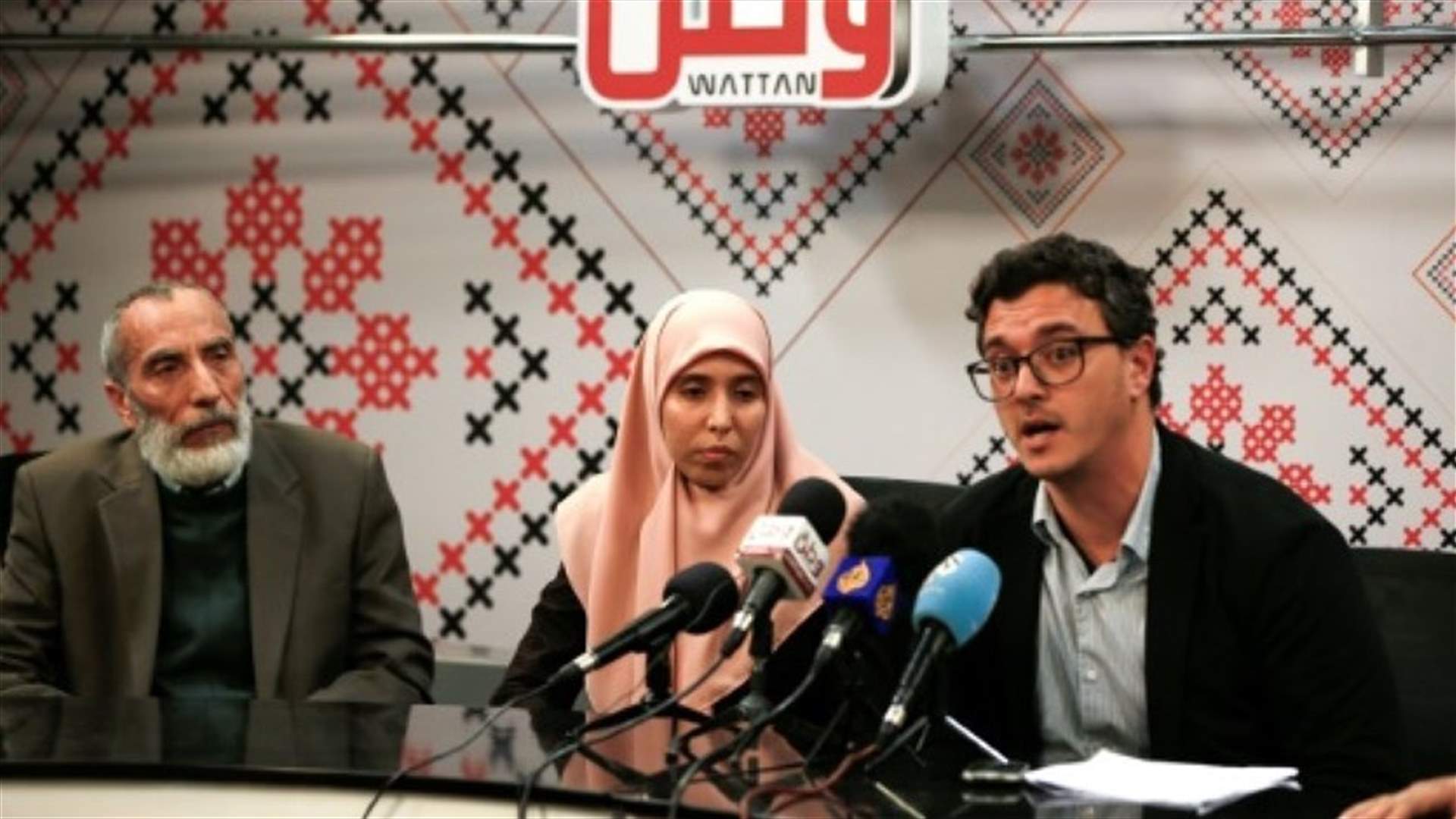 "العفو الدولية " تطالب بالتحقيق في ظروف الاعتقال في مراكز السلطة الفلسطينية