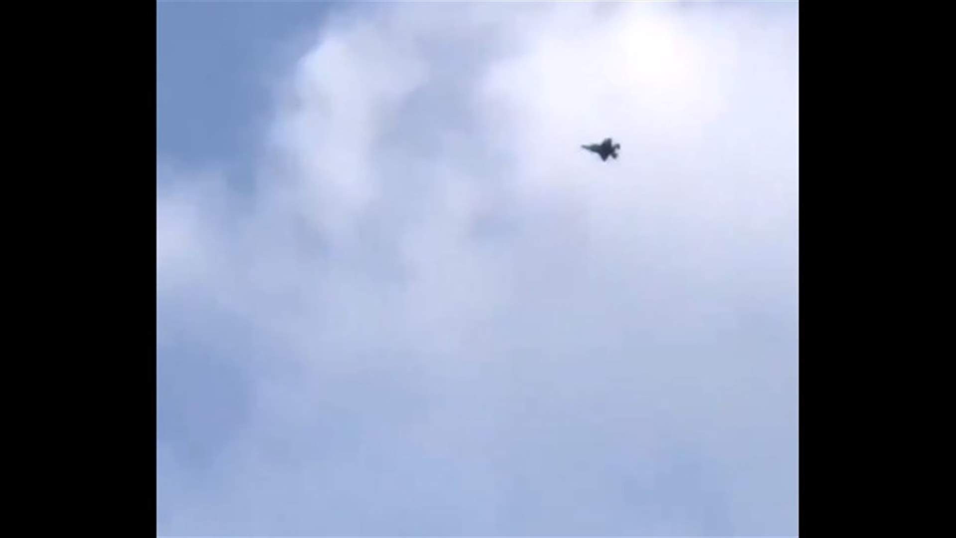 استعراض نادر للمقاتلة الأميركية F-35... وفيديو يوثق لحظات "مخيفة" لها في الأجواء