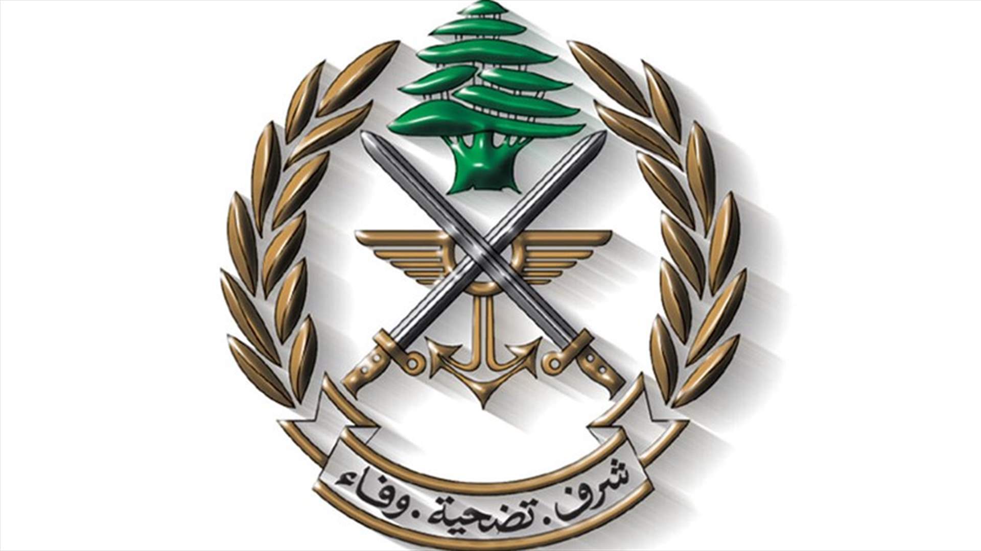 3 زوارق حربية معادية خرقت المياه الاقليمية امس...