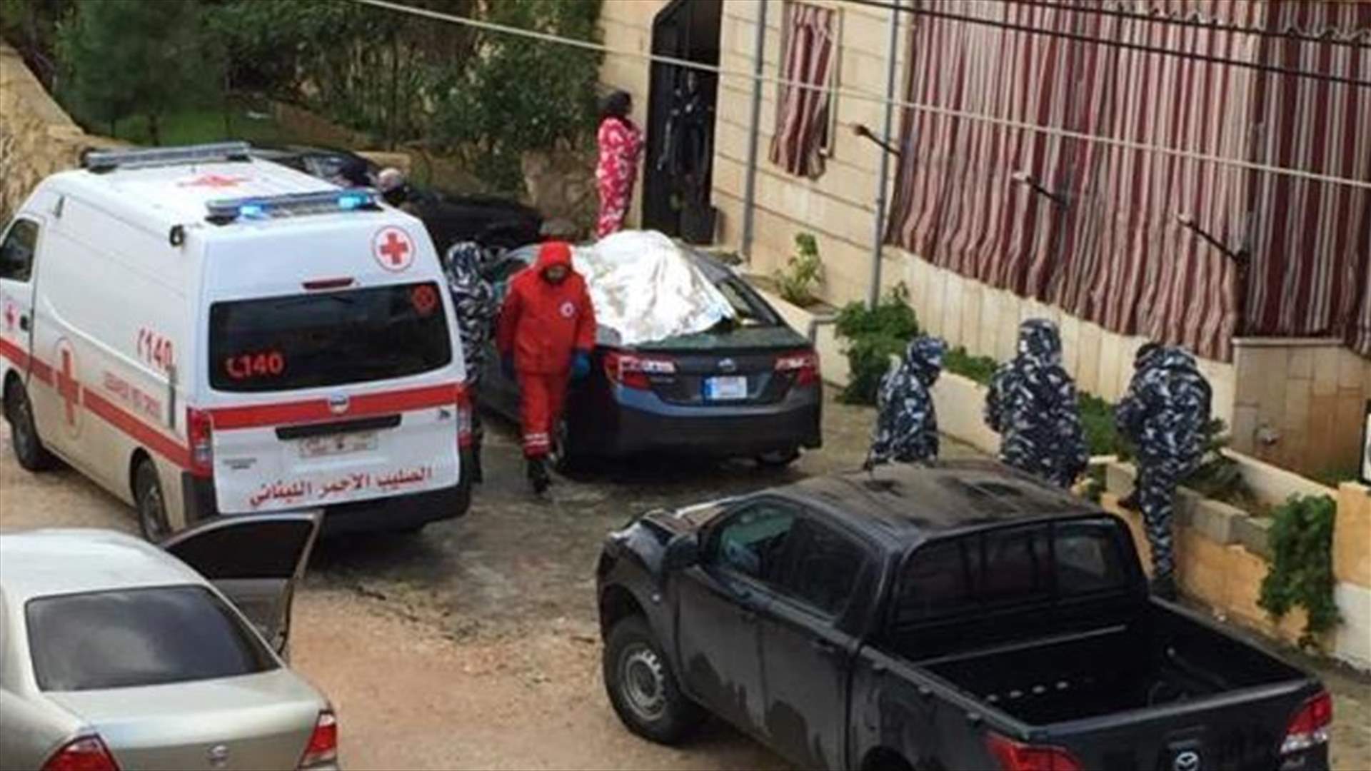 عثر عليه جثة بعد سقوطه من الطابق الثاني في بلدة دير الزهراني