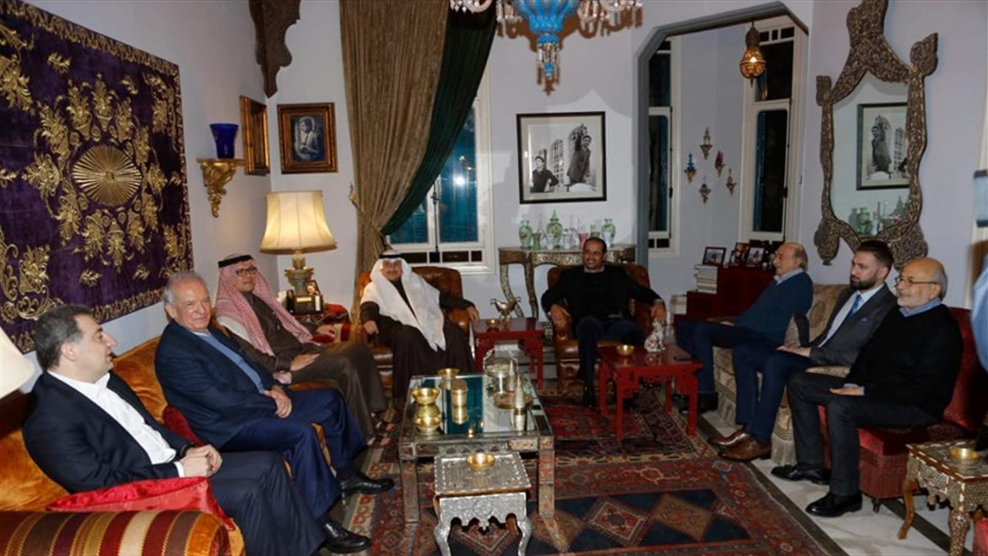 سفراء السعودية والامارات والكويت بضيافة جنبلاط