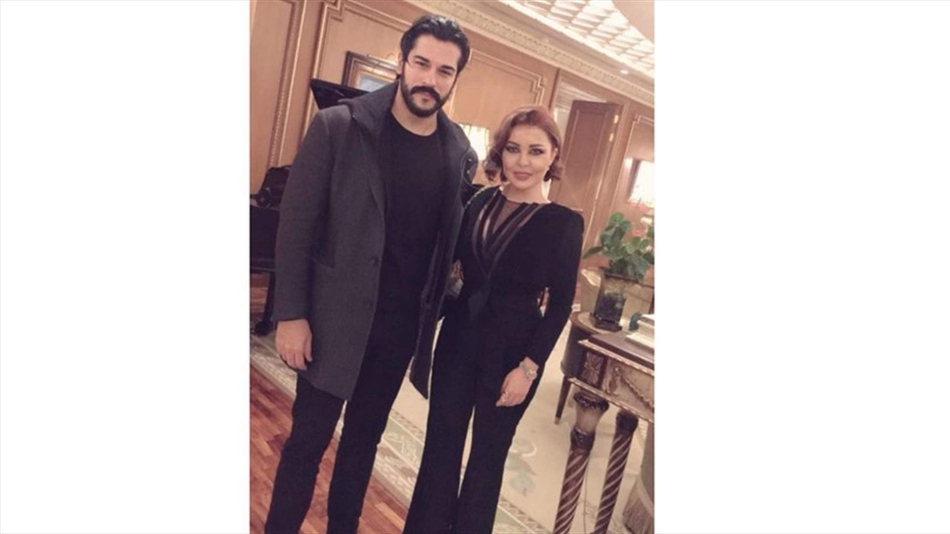 ما الذي جمع سارة الهاني بالممثل التركي ببوراك أوزجيفيت؟