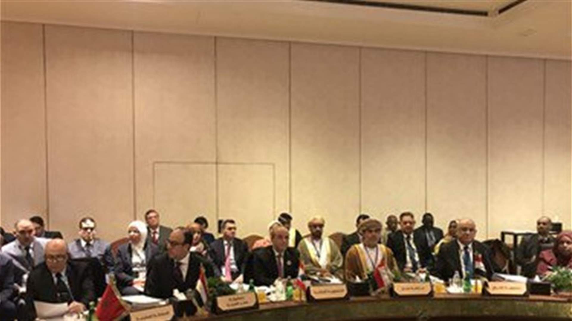 Khoury: Political differences must be put aside of economy