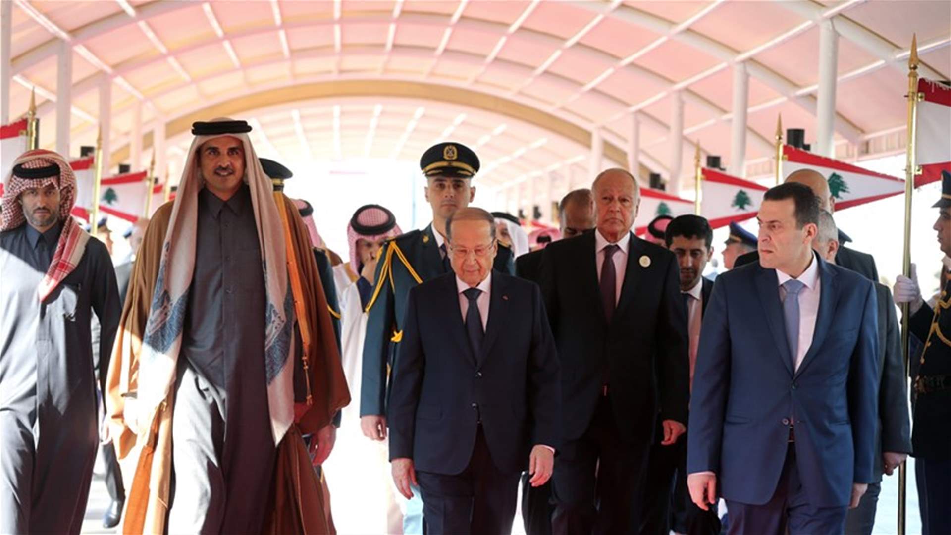 مصادر ديبلوماسية لبنانية لـ &quot;الجمهورية&quot;:  حضور امير قطر كسر الطوق الخليجي الذي ضُرب على القمة