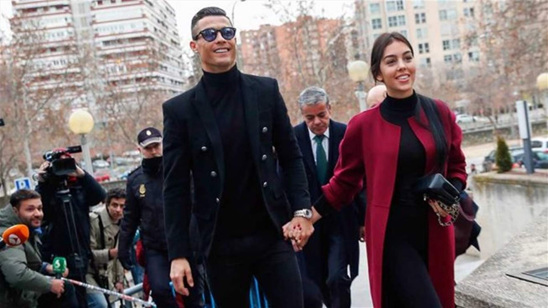 كريستيانو رونالدو يدفع 21.5 مليون دولار تفادياً للسجن عامين