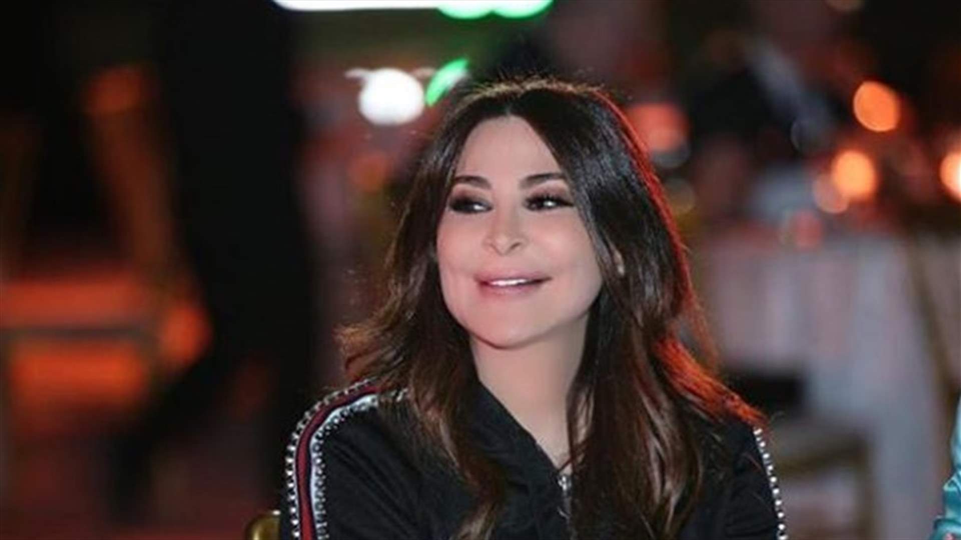 صورة نادرة لإليسا مع الشهيد رفيق الحريري.. والجمهور يعجز عن التعرّف عليها!