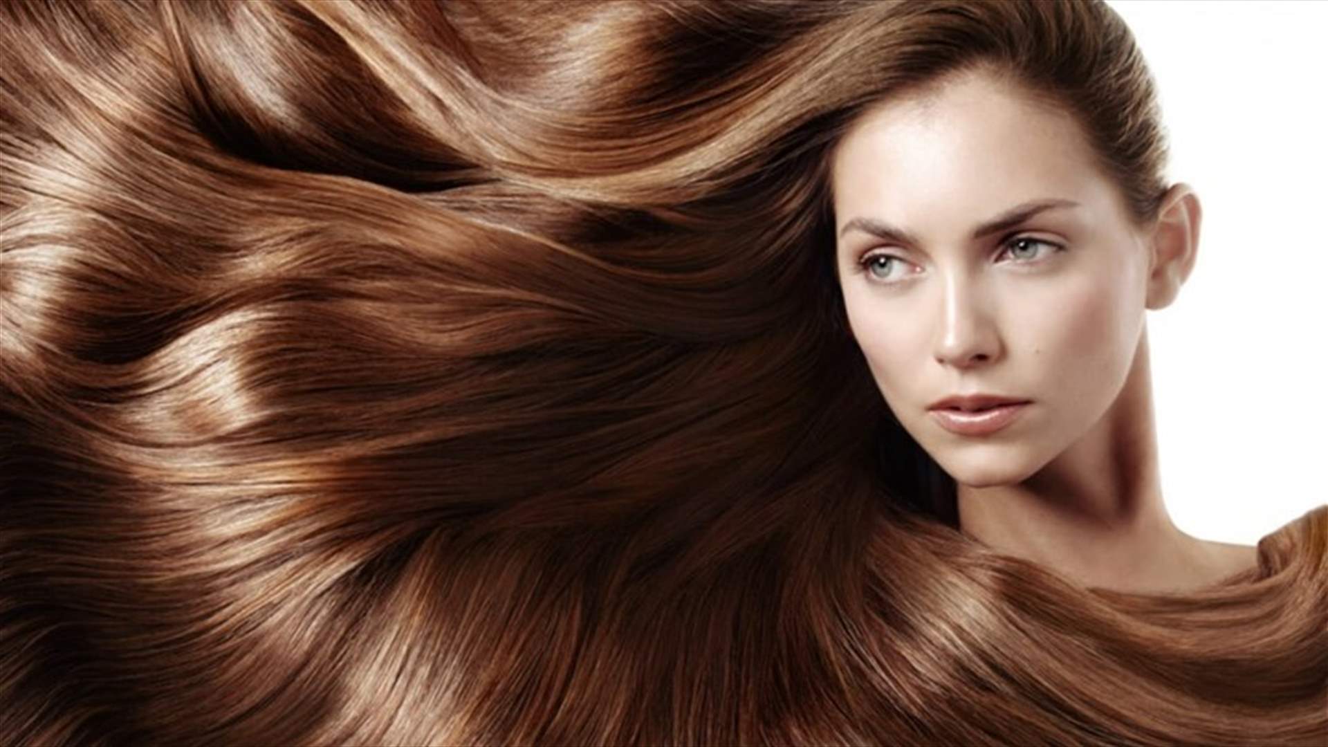 أيتها النساء... تناولن هذه المغذيات لشعر صحي!