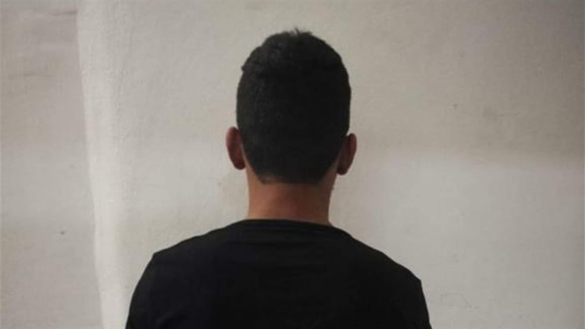 يسرق السيارات وينقلها الى بريتال ليتم تهريبها الى سوريا...