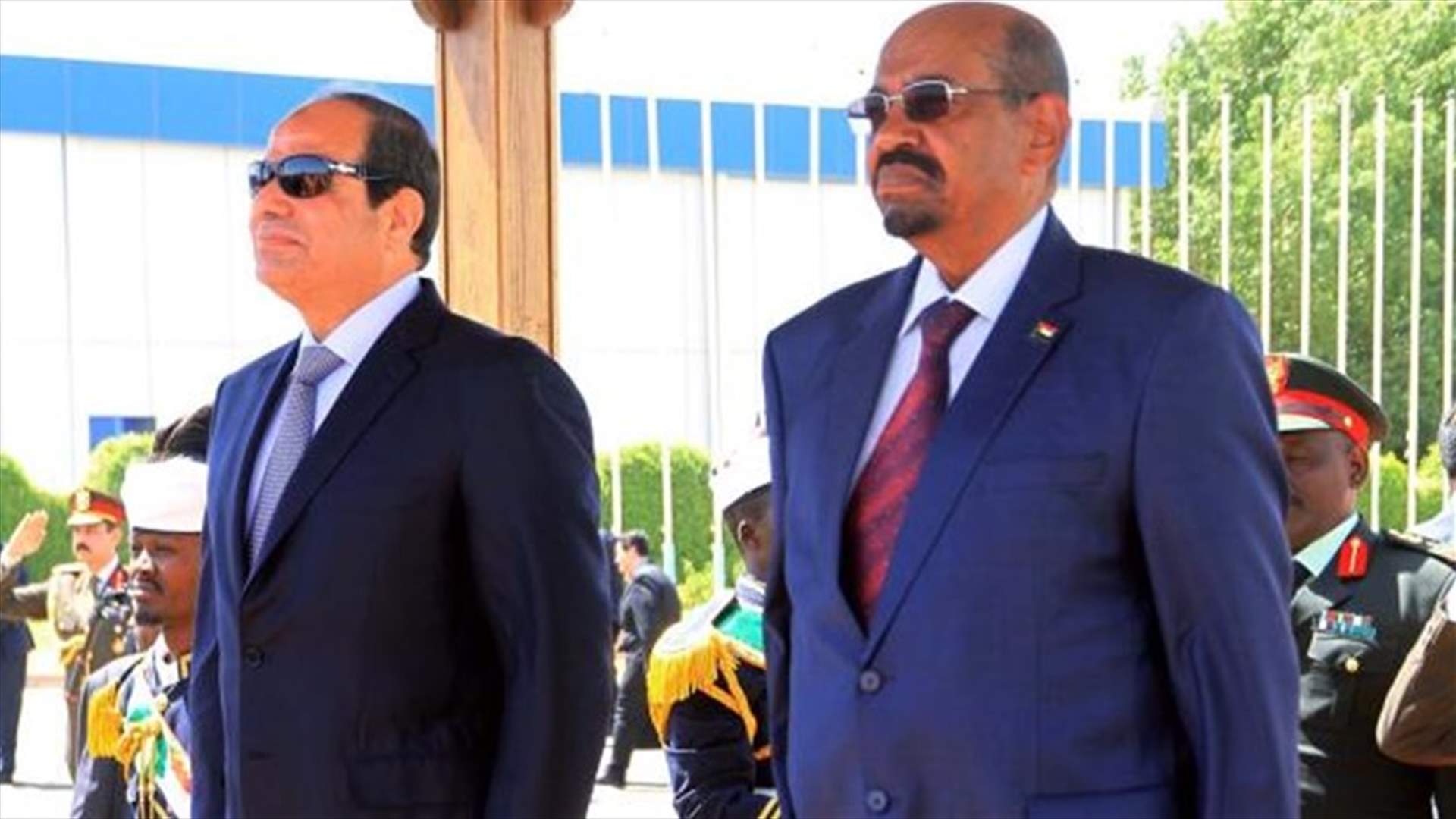 الرئيس السوداني عمر البشير في القاهرة للقاء السيسي