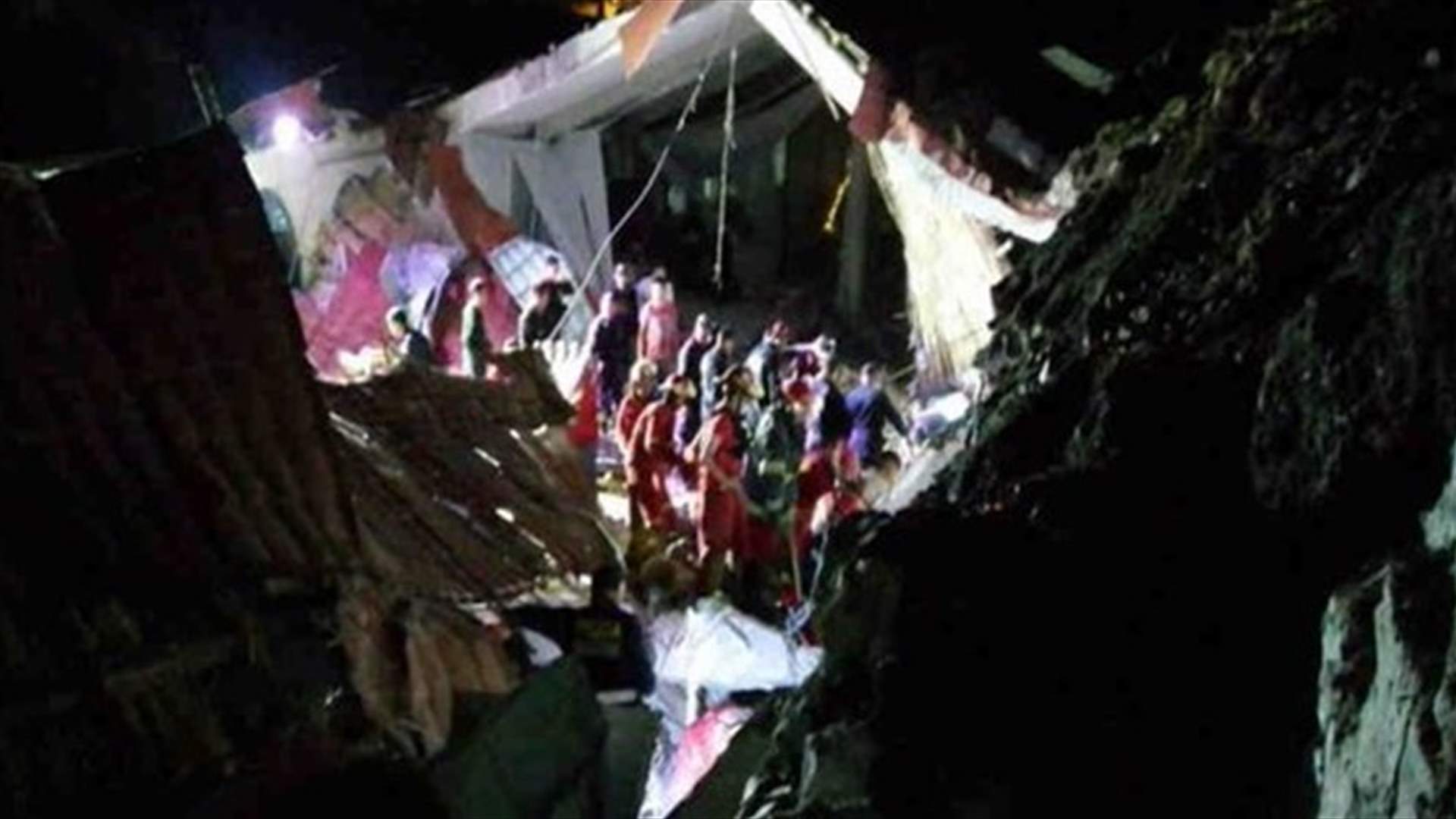 انزلاق للتربة ضرب فندقا كان يشهد حفل زفاف في البيرو... وسقوط قتلى وجرحى
