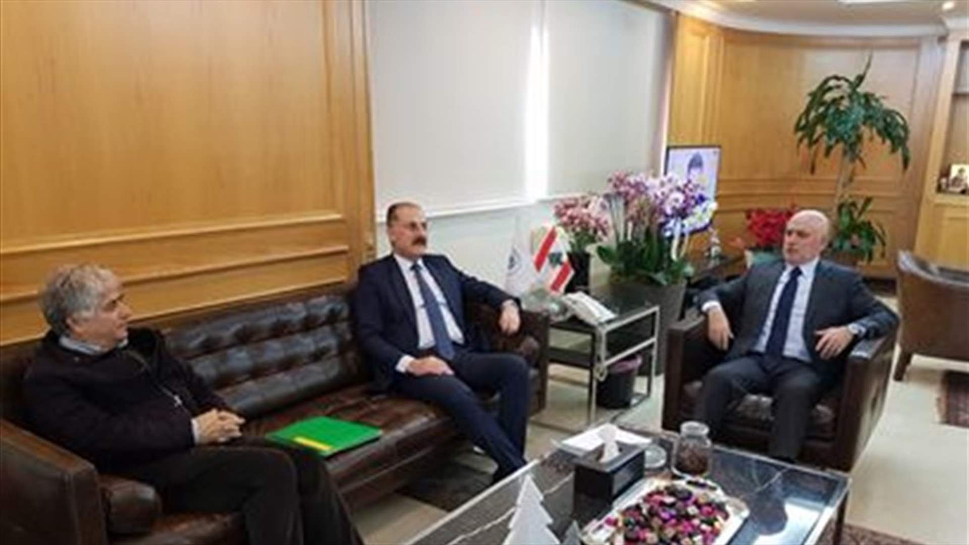 الملفات الإنمائية الشوفية بين فنيانوس وعبدالله