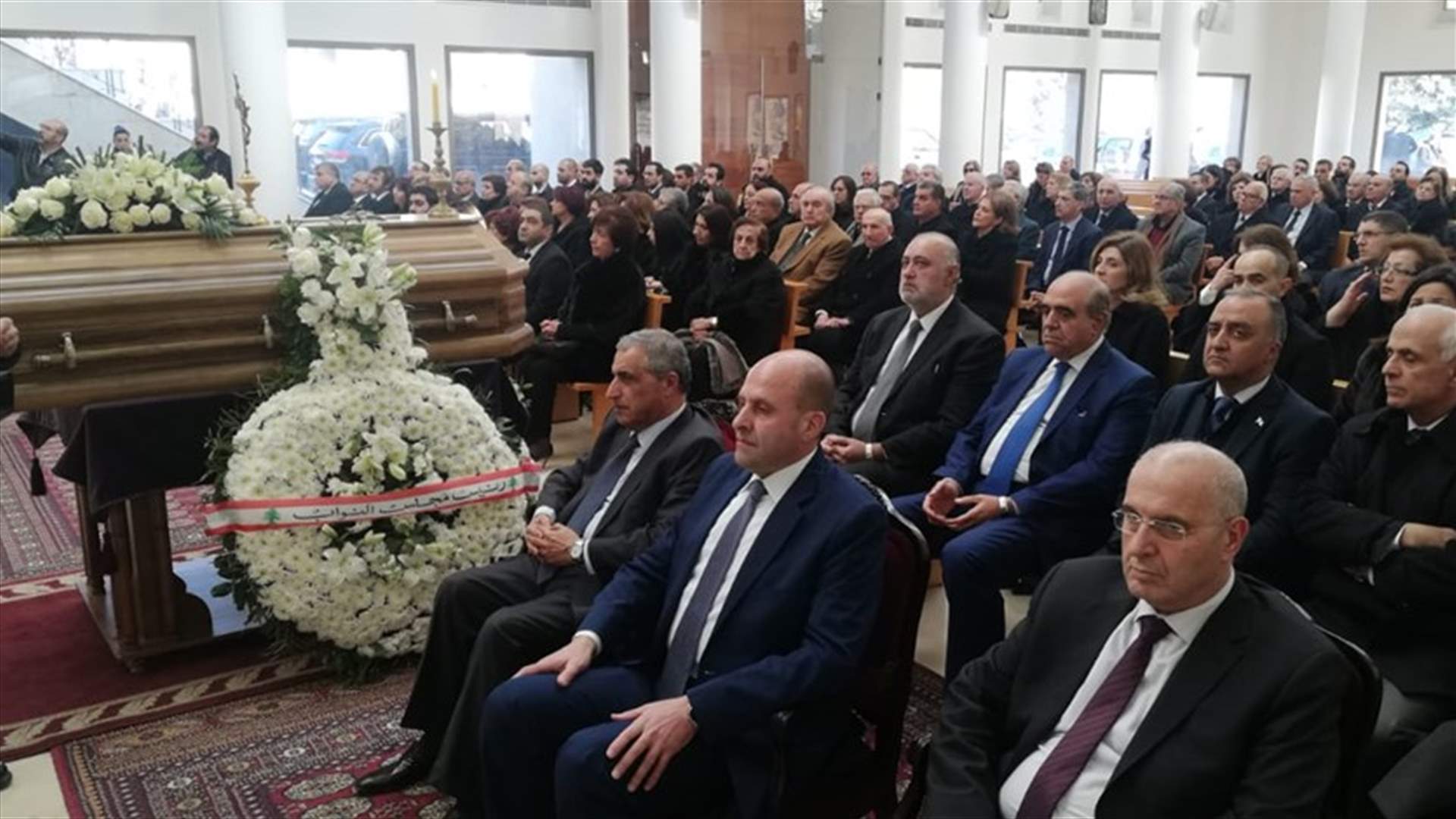 لبنان يودع إدمون صعب... (صور)