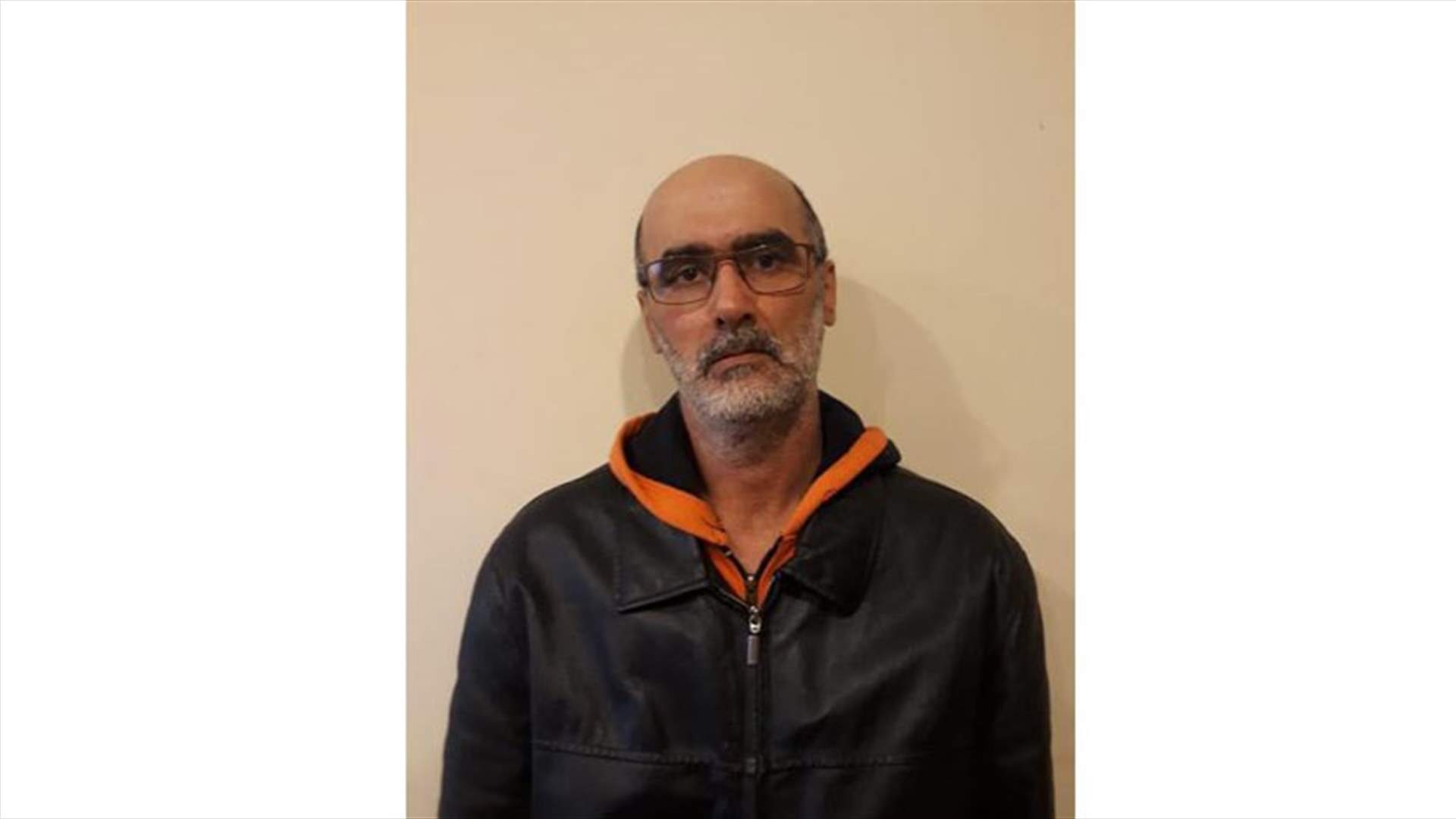 ينتحل صفة جابي كهرباء ويدّعي تأمين وظائف...