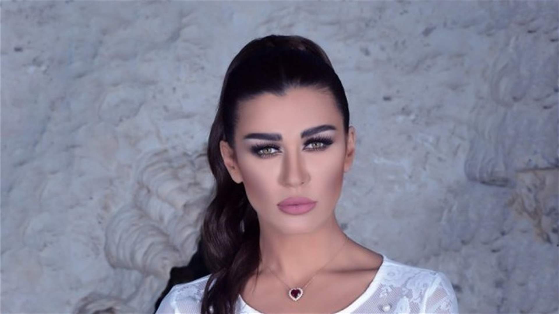 نادين الراسي في موقع التصوير فهل ستنافس دراميّاً في رمضان؟