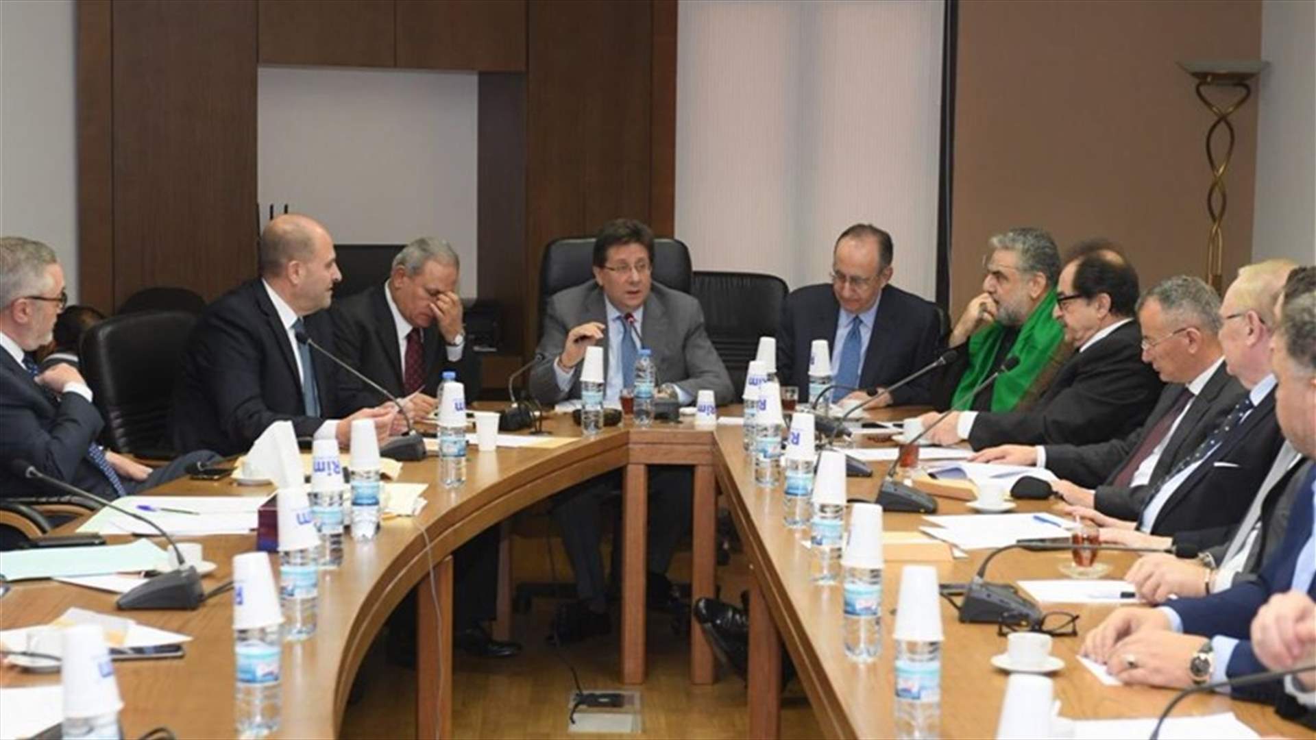 الاوضاع المالية حضرت في اجتماع لجنة المال والموازنة