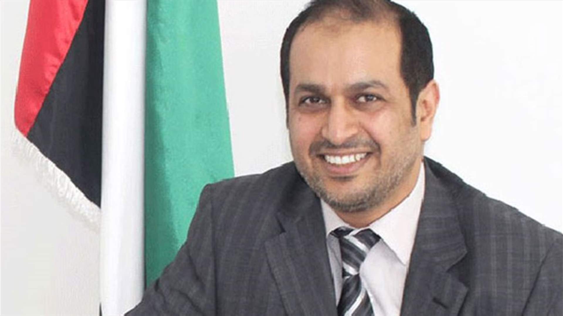 الشامسي يشرف على توزيع حصص غذائية لمؤسسة خليفة الانسانية في بيروت