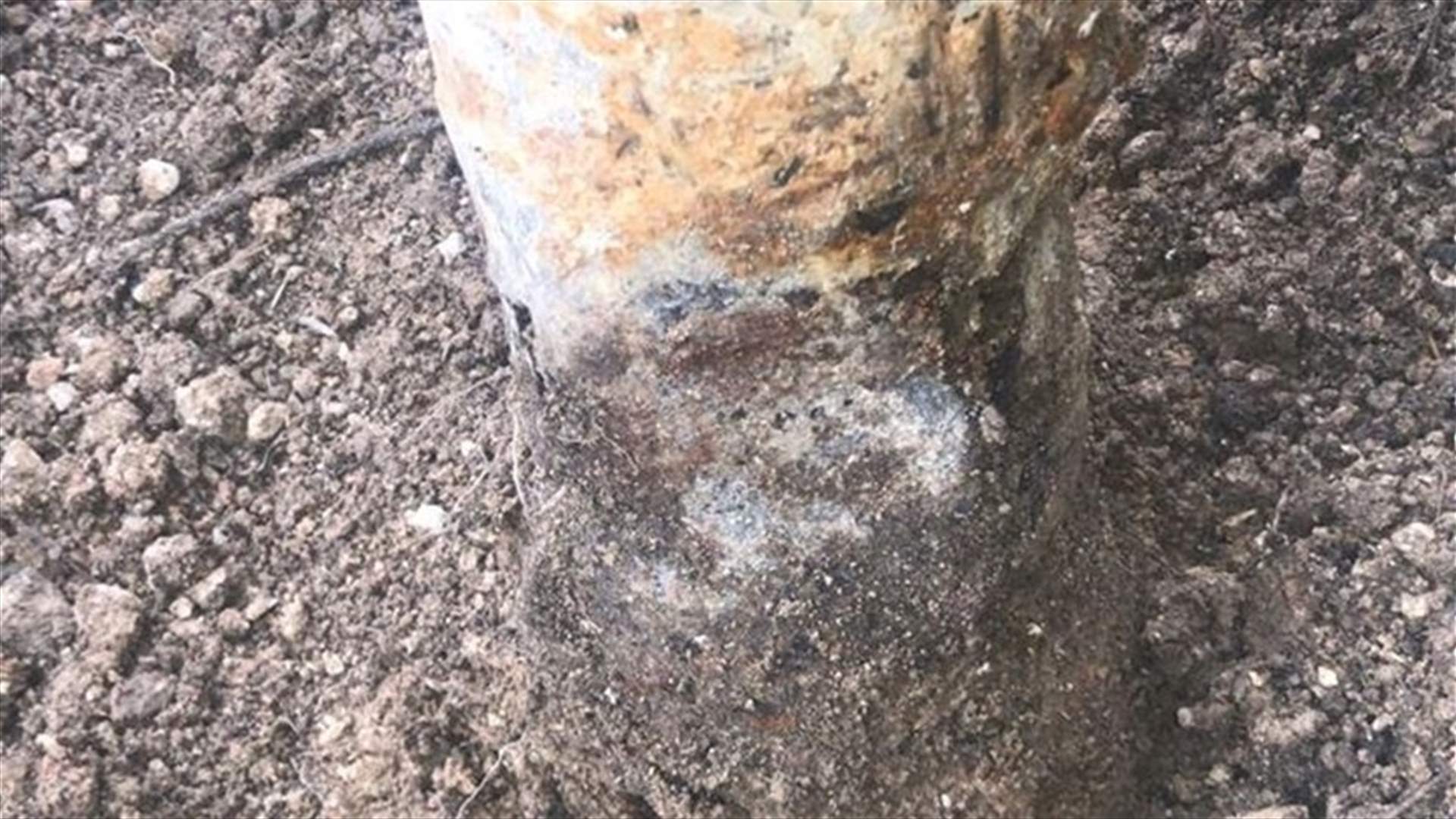 العثور على بقايا صاروخ من مخلفات الحرب في الرميلة (صورة)