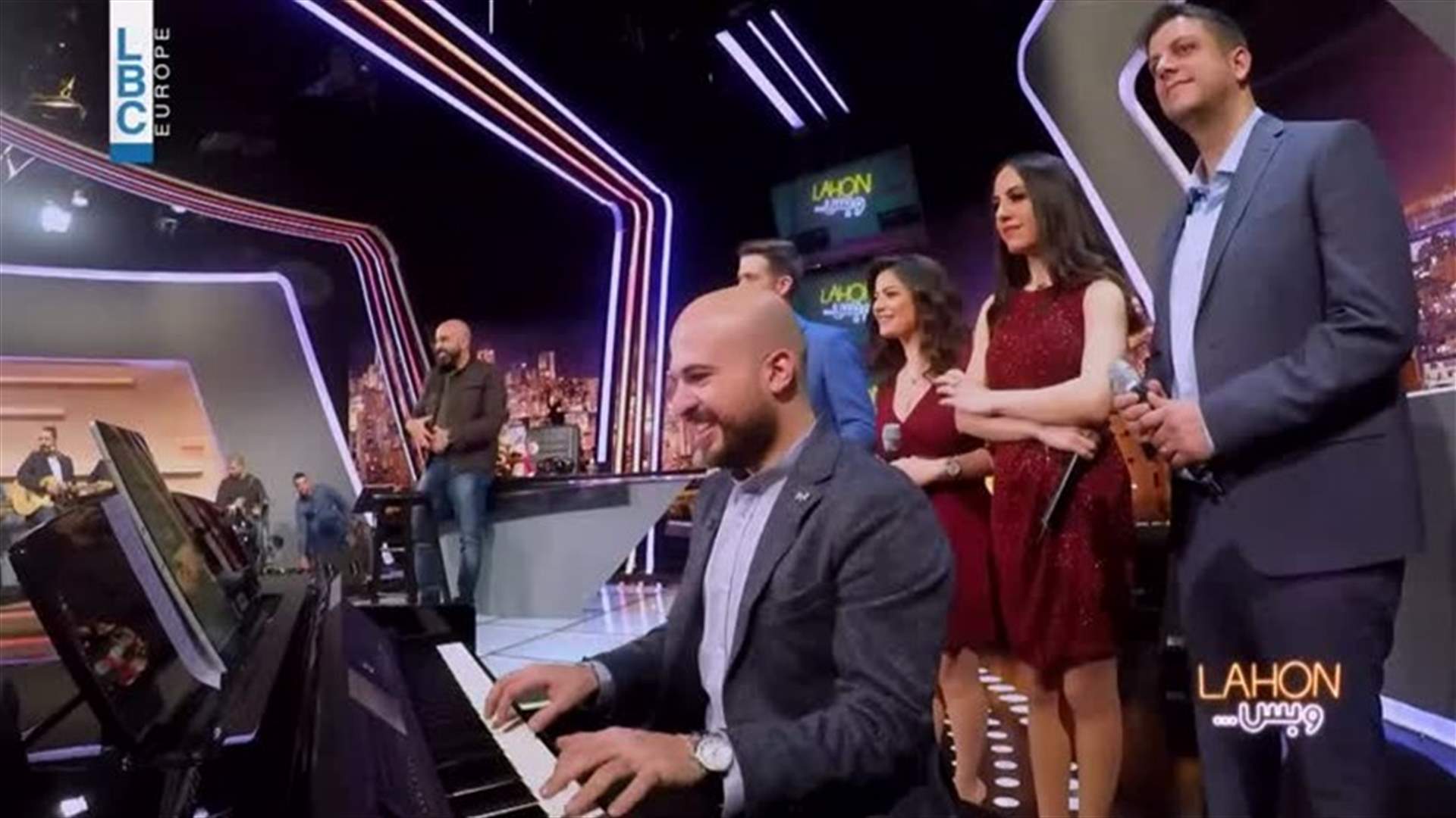 أغاني الـLBCI العالقة في وجدان اللبنانيين... على طريقة فرقة مزيج (فيديو)