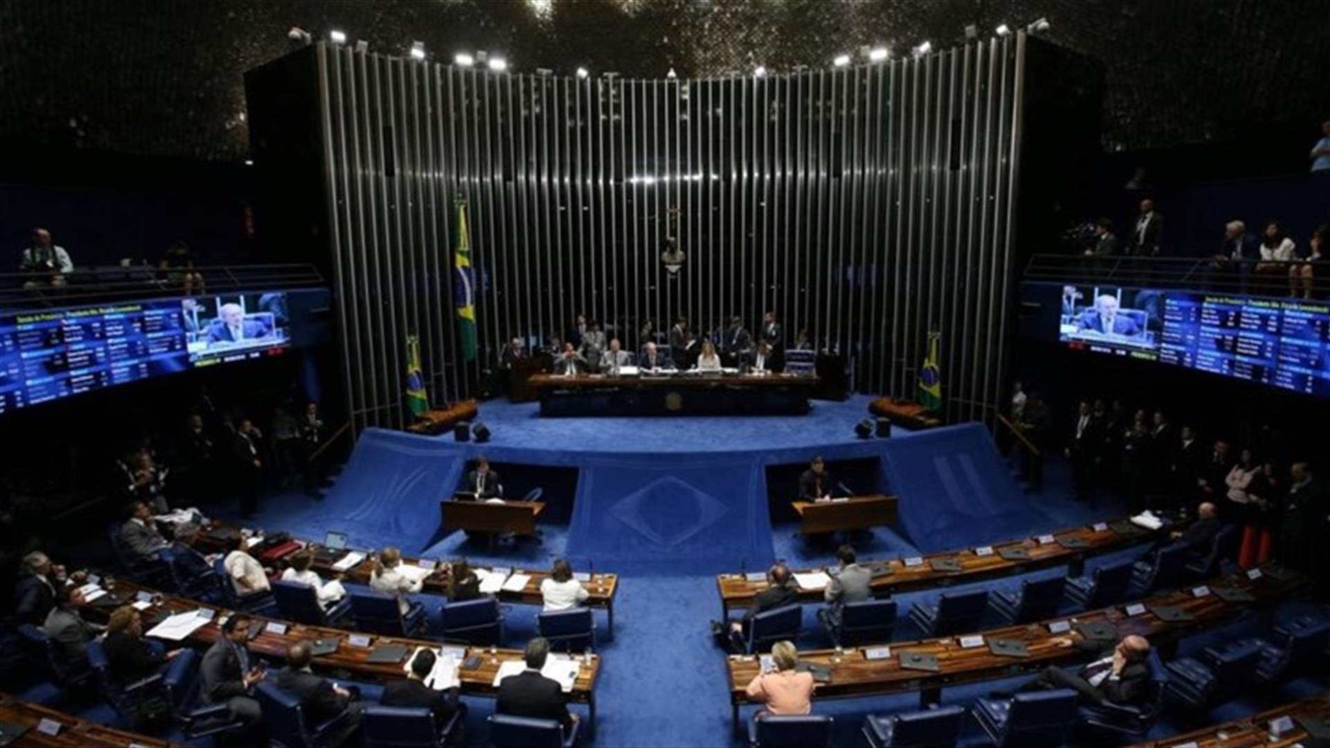 حليف بولسونارو رئيساً لمجلس الشيوخ البرازيلي بعد جلسة سادتها فوضى
