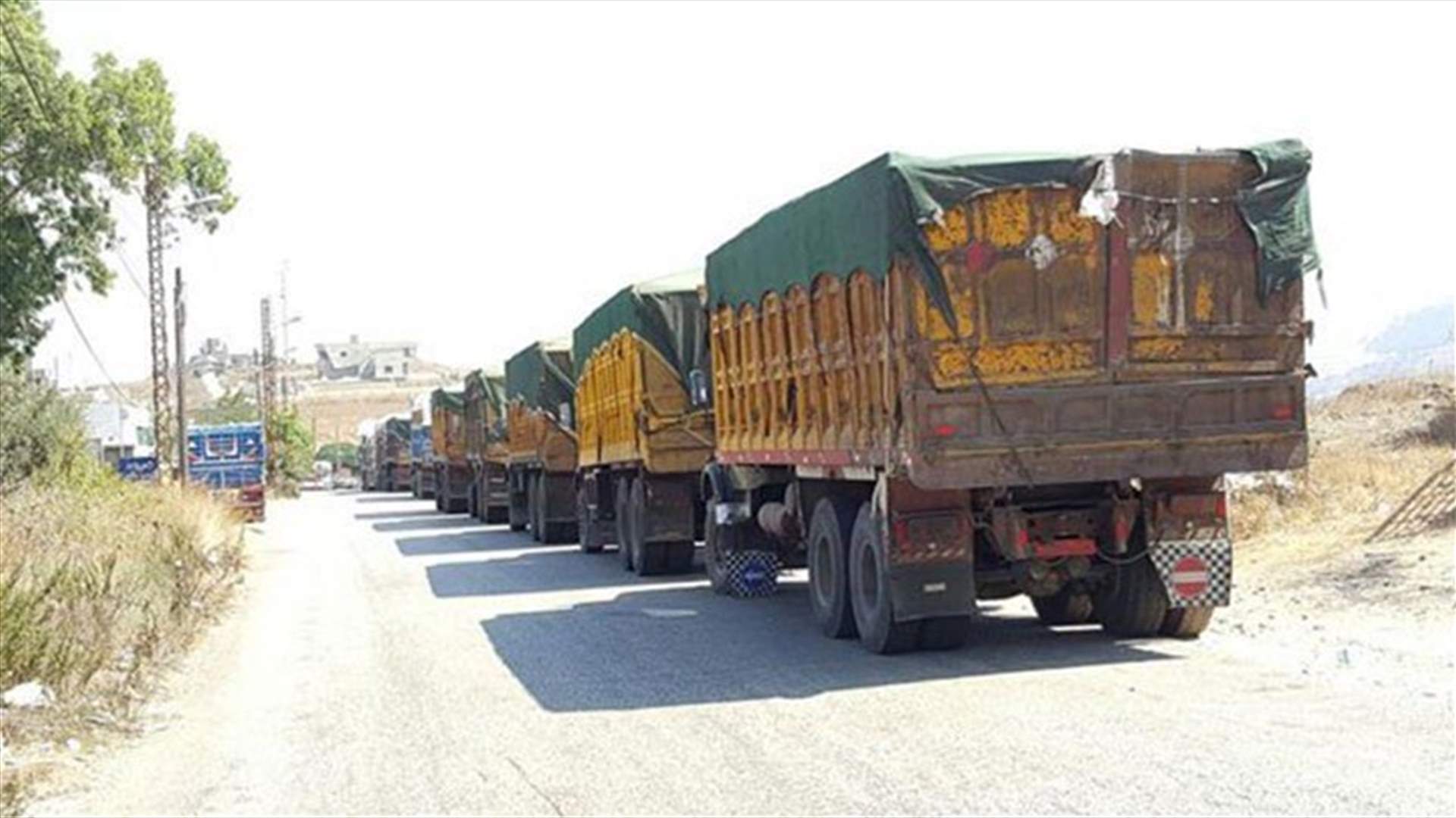 الجيش يغلق معابر غير شرعية عند الحدود اللبنانية السورية