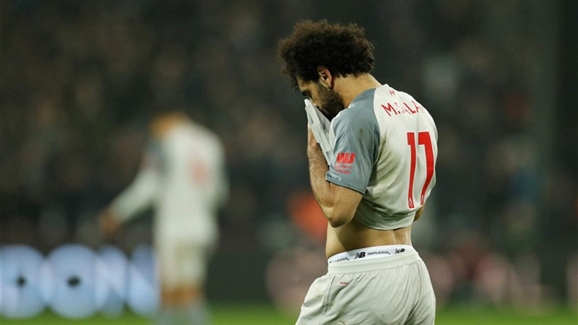 محمد صلاح يتعرض لهتافات عنصرية في مباراة بالدوري الإنكليزي (فيديو)