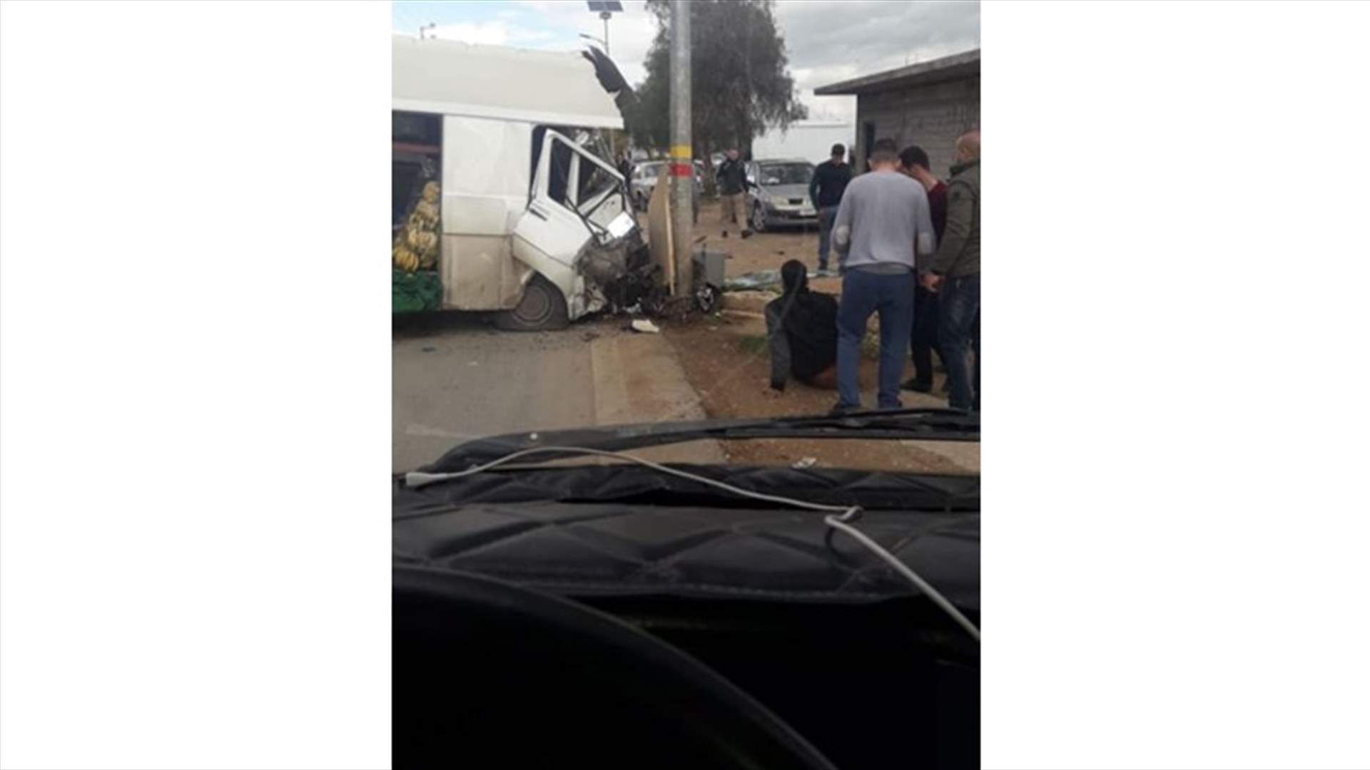 جريح على طريق الهرمل - القصر (صورة)