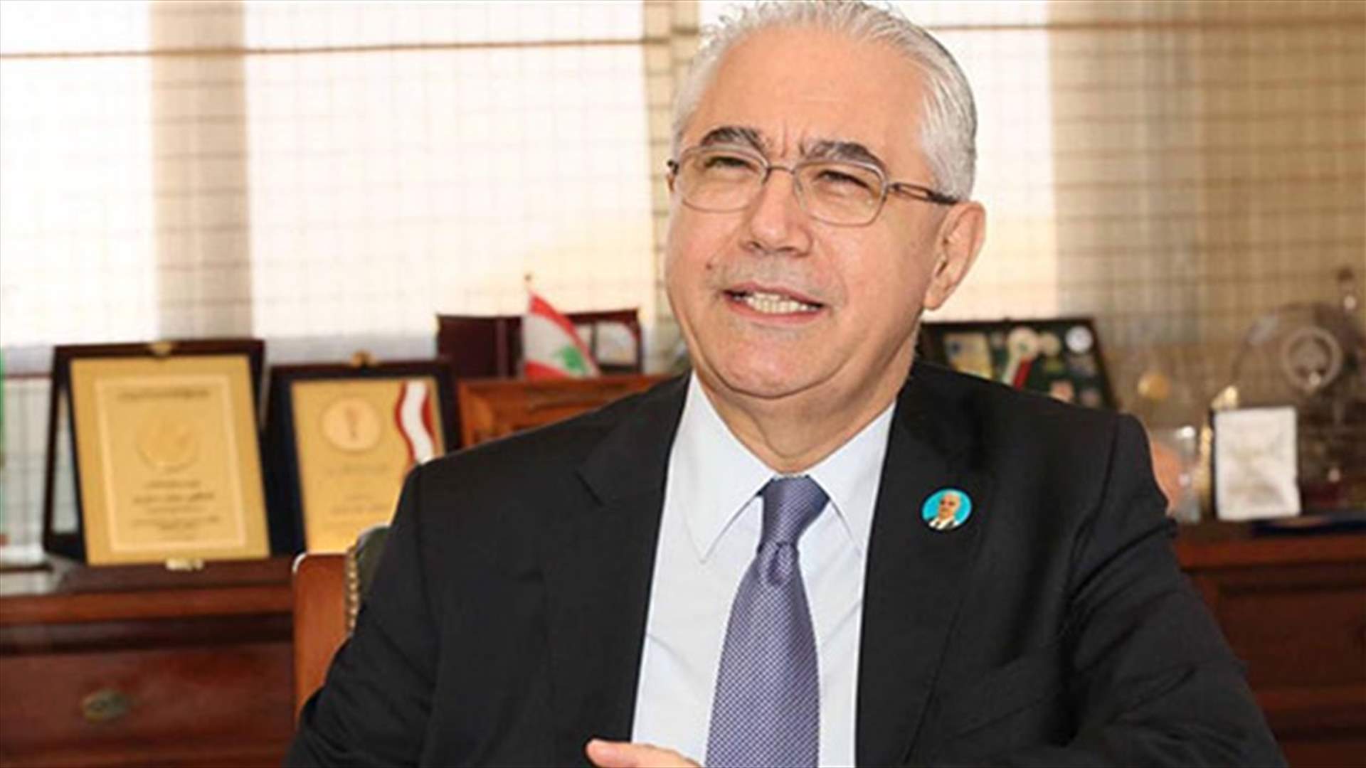 مستشار الحريري لـ"الشرق الأوسط": شرطان للتجاوب مع أي عرض لمساعدة لبنان