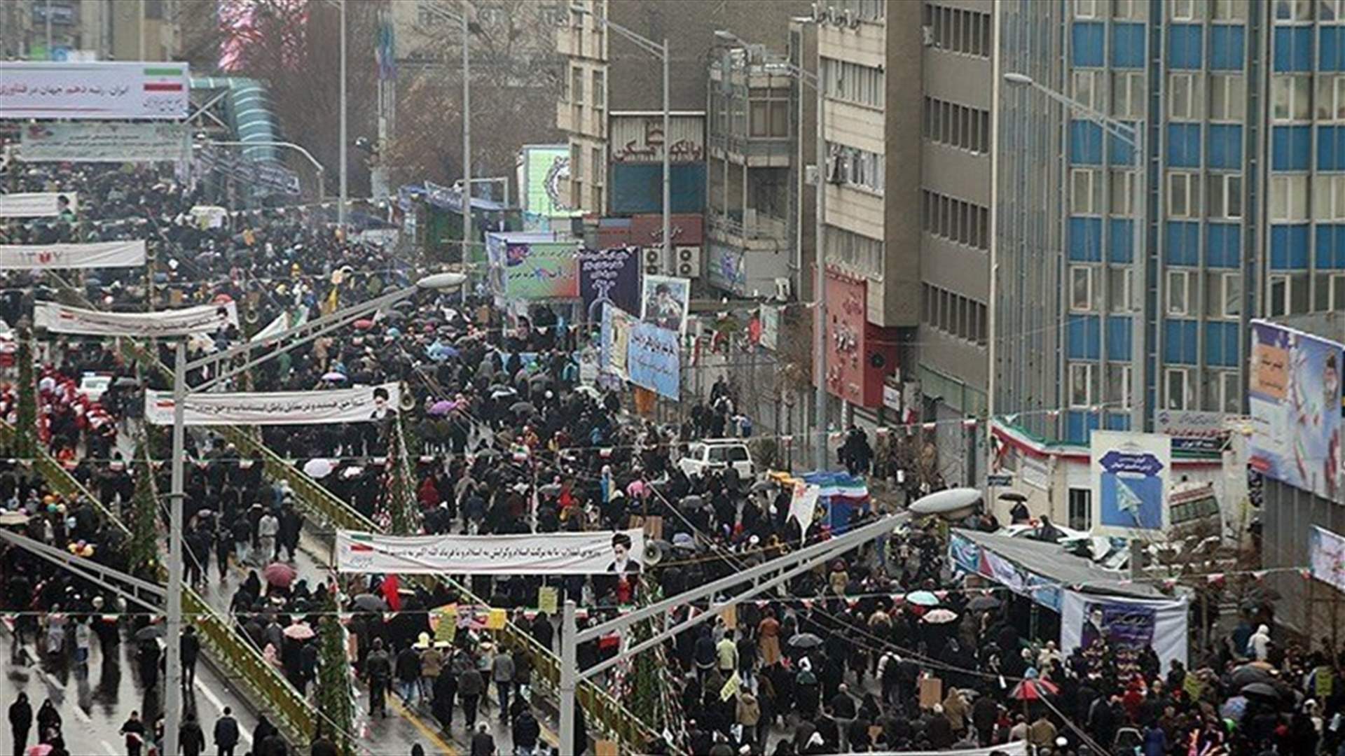 حشود في طهران لاحياء الذكرى الأربعين لاعلان الجمهورية الاسلامية... (صور)