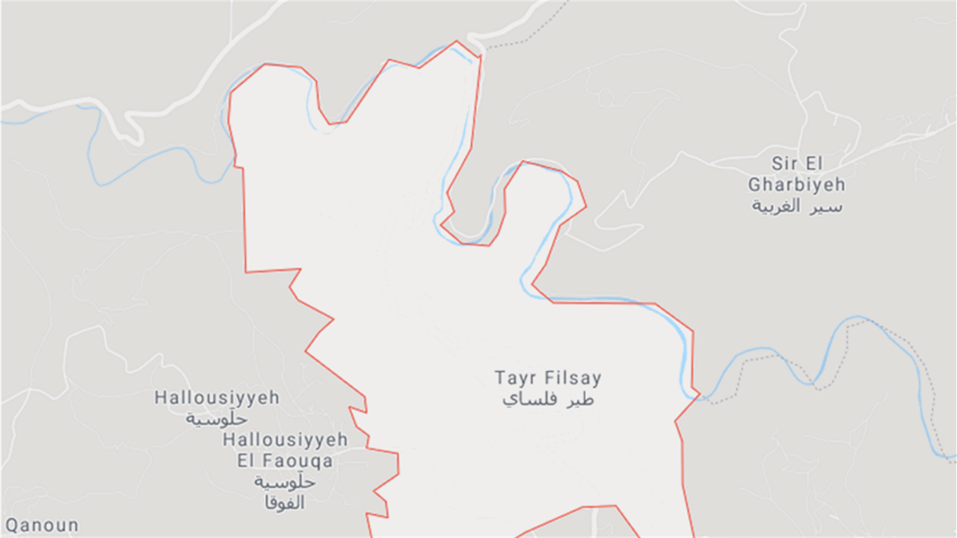 انهيار صخري قطع الطريق موقتاً في طرفلسيه - صور
