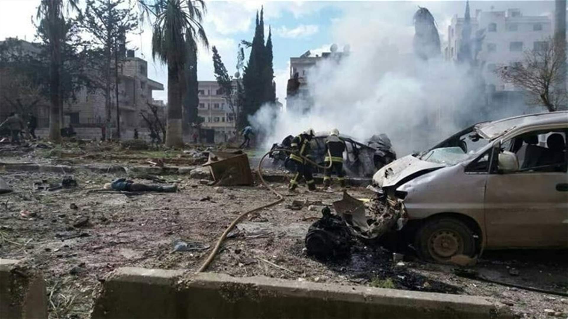 قتلى وعشرات الجرحى في انفجارين بادلب