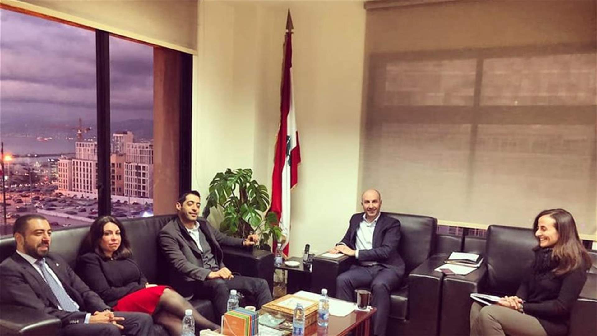 وزير البيئة إطلع على خطة الكتائب حول موضوع النفايات