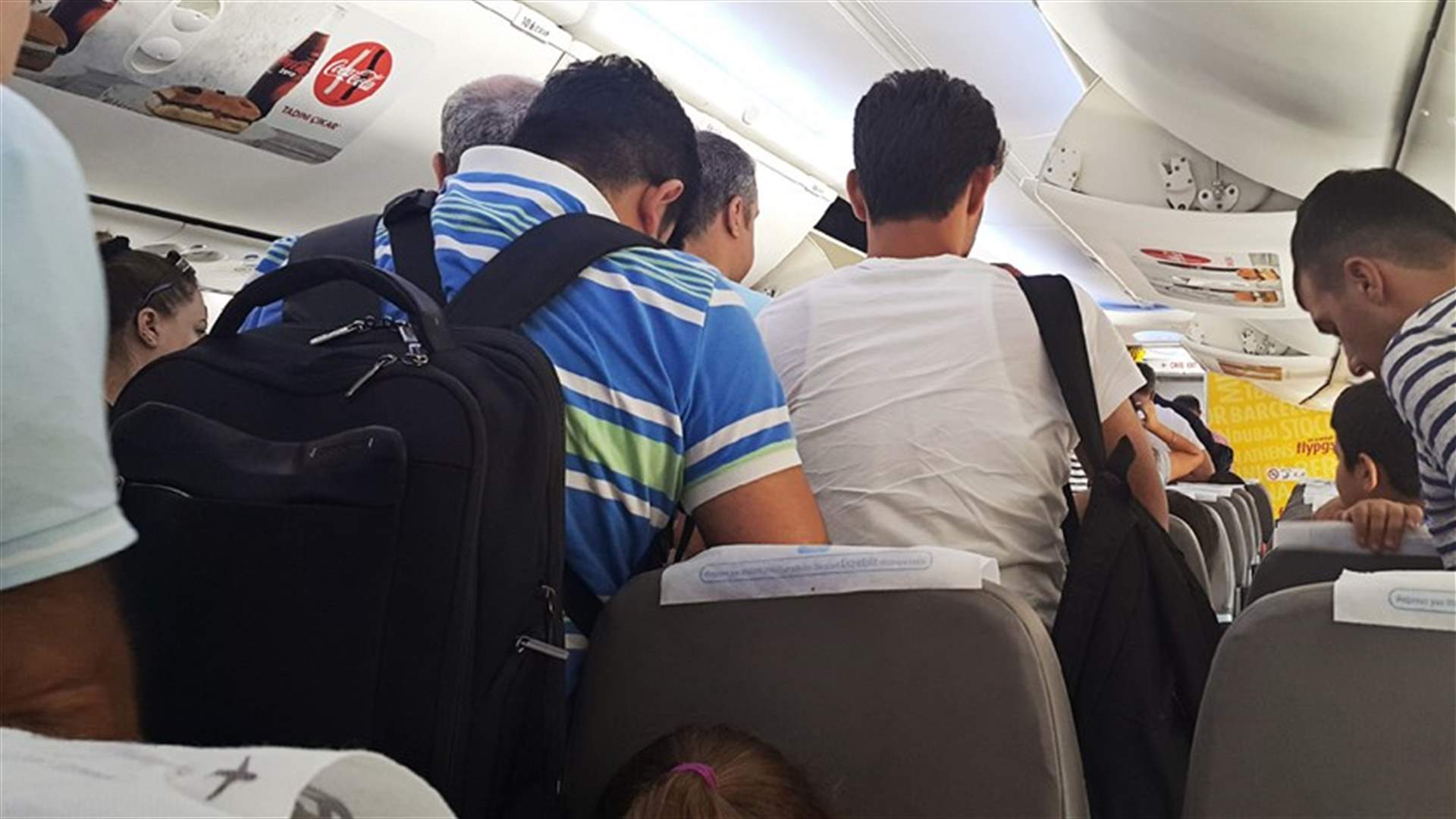 مسافر يتعرّى على متن الطائرة "للإسترخاء" أثناء الرحلة (صور)