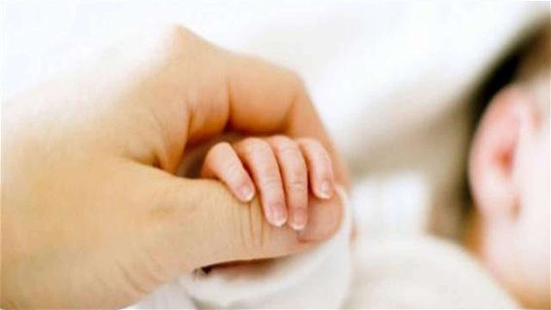 وفاة ابنة الـ 3 سنوات في الكورة...أفلتت من يد أمها فصدمها الطبيب بسيارته