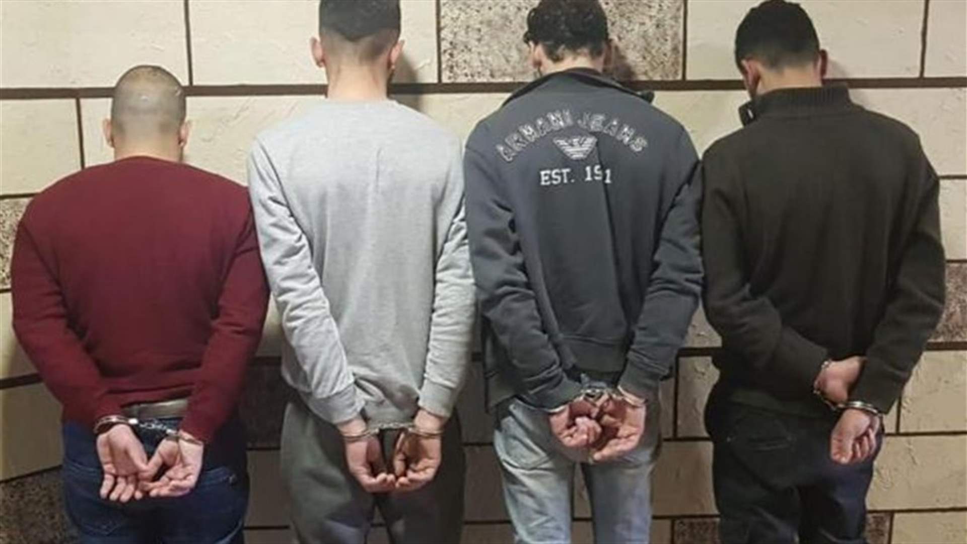 "المعلومات" توقف مروجي مخدرات في النبطية وتضبط كميات مختلفة منها بحوزتهم (صور)