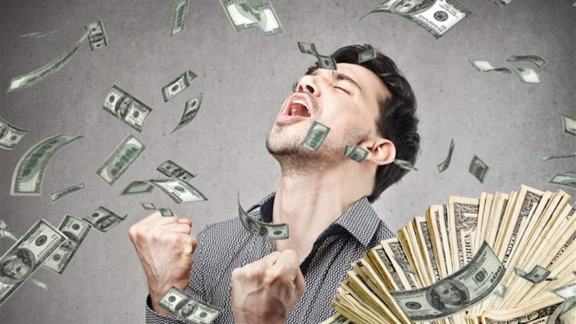 "كعكة حظ" تقود شاباً للفوز بـ100 ألف دولار!