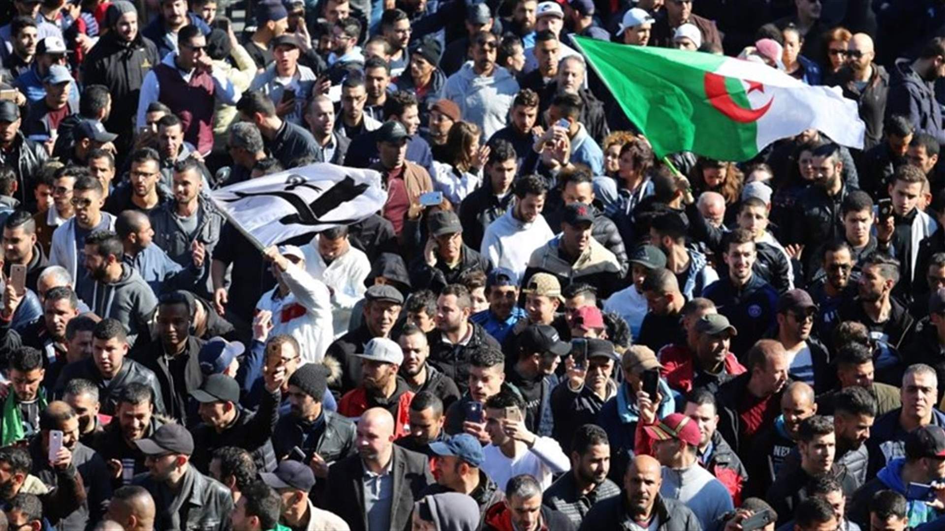 رئيس الوزراء الجزائري يؤكد أن "صناديق الاقتراع" ستحسم مسألة الولاية الخامسة لبوتفليقة