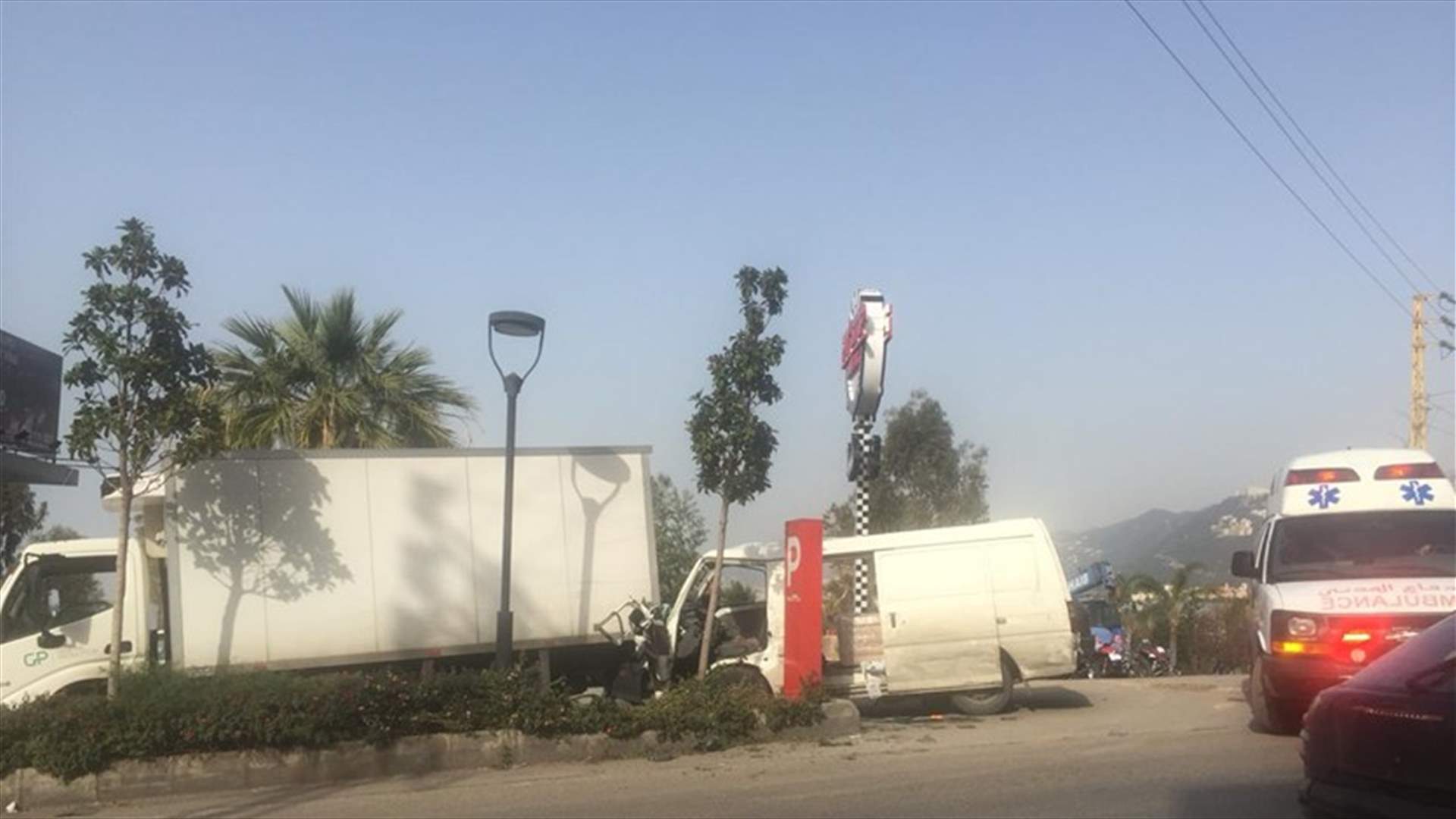جريحان اثر حادث سير في ذوق مصبح...
