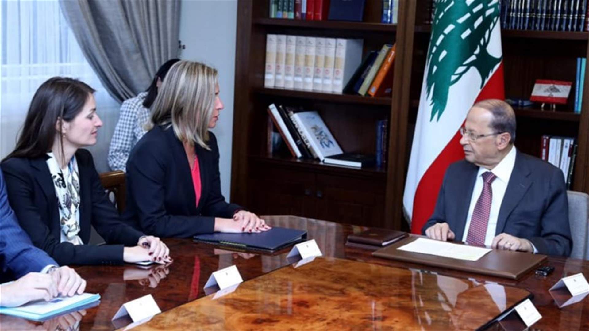 بين عون وموغريني ...خلاف جذري في النظرة الى ملف النازحين (الجمهورية)