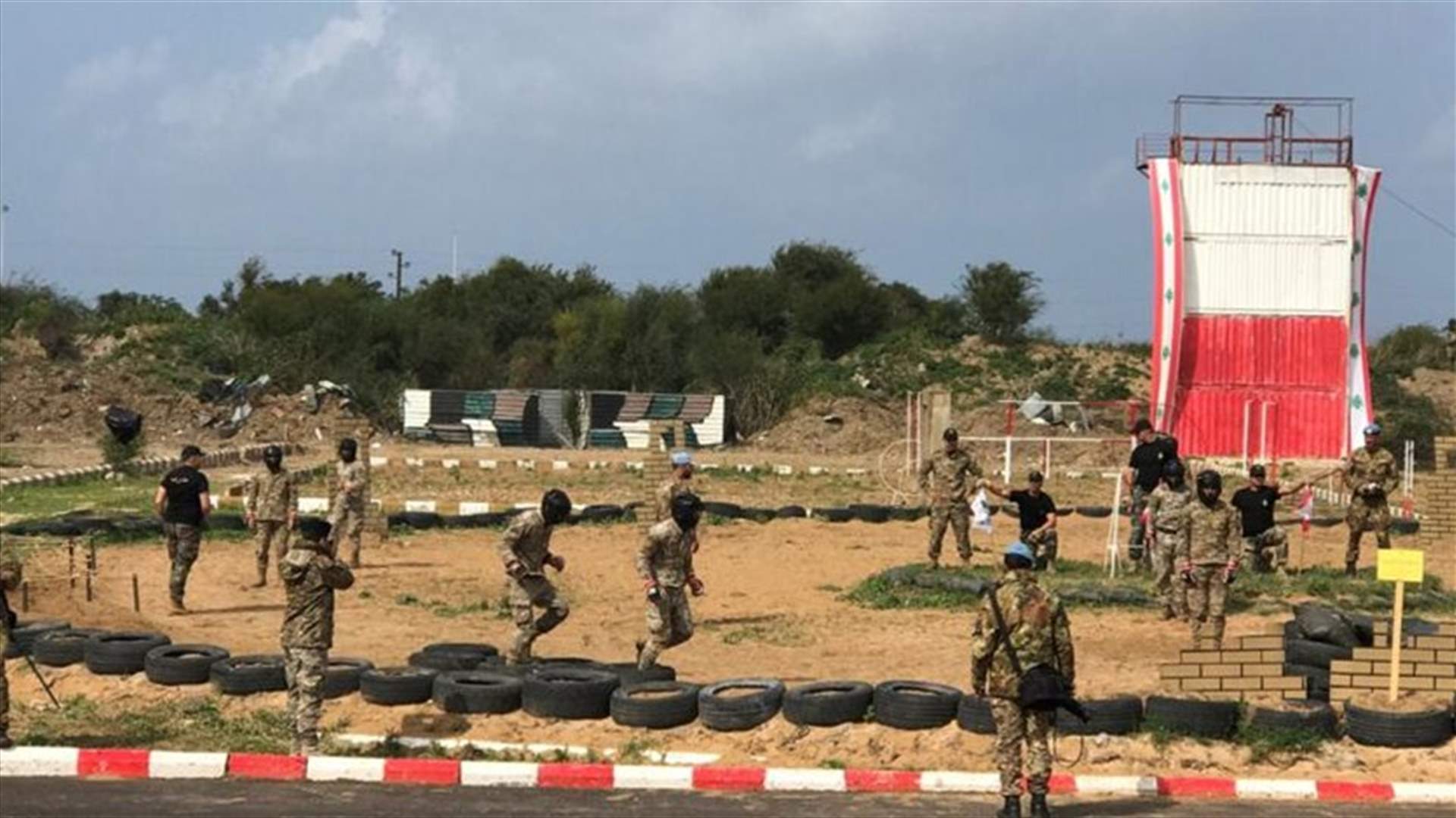 مناورة عسكرية بين الجيش والكتيبة الإيطالية في صور
