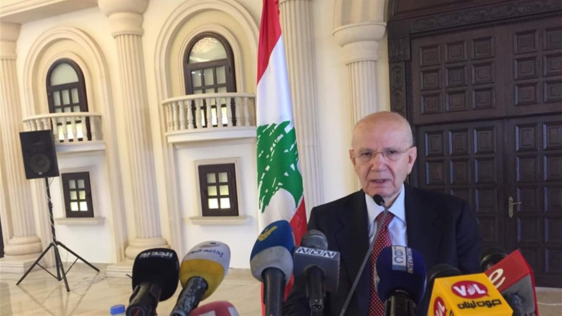 مراد:  لديّ معطيات دقيقة حول الفساد بالقضاء والتربية