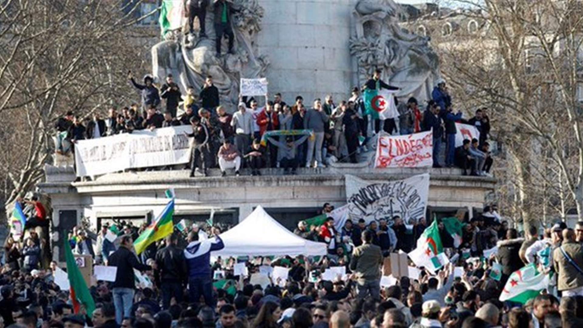 Thousands of Algerians protests against Bouteflika's re-election bid