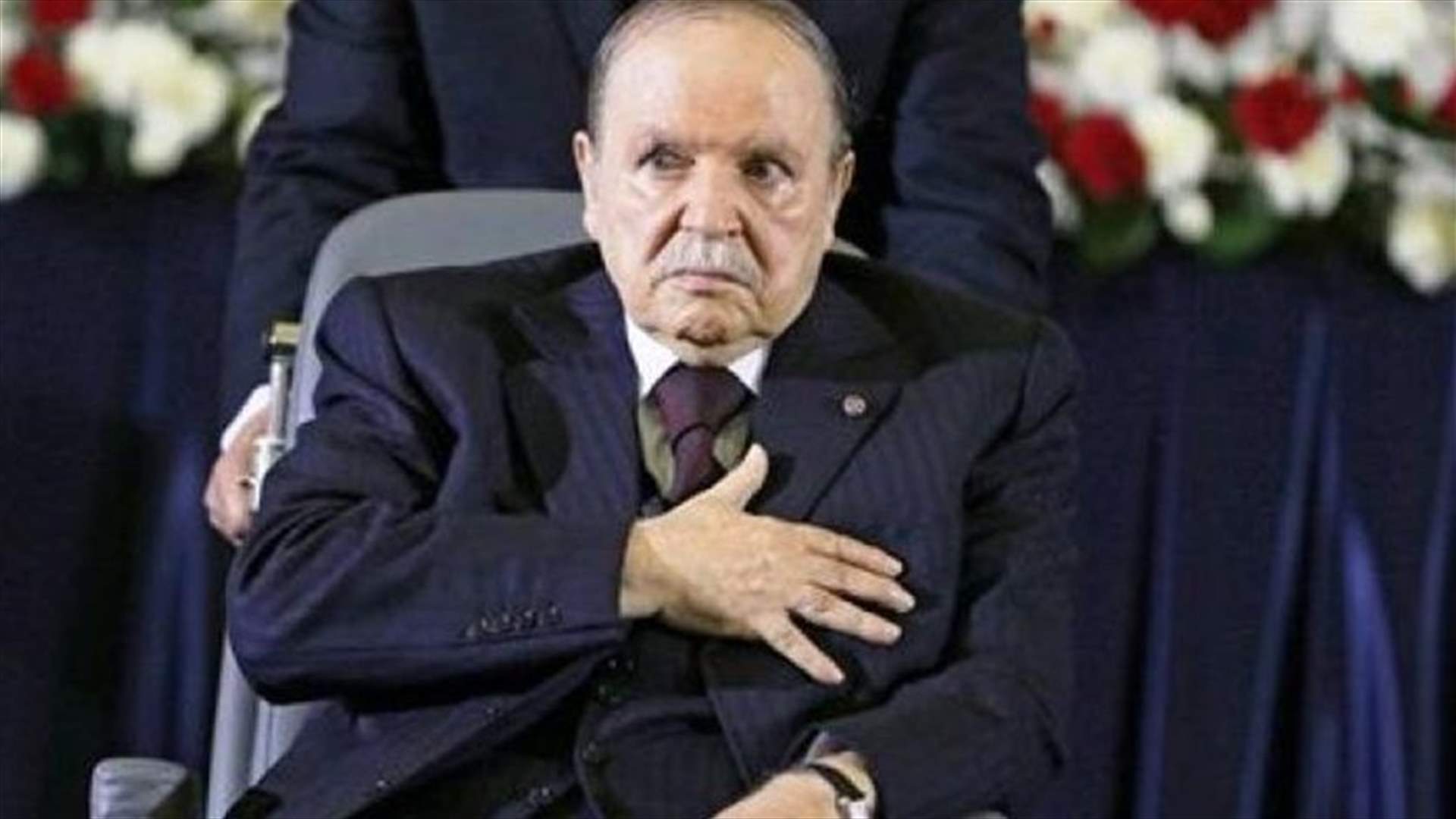 Algeria&#39;s Bouteflika names election campaign director