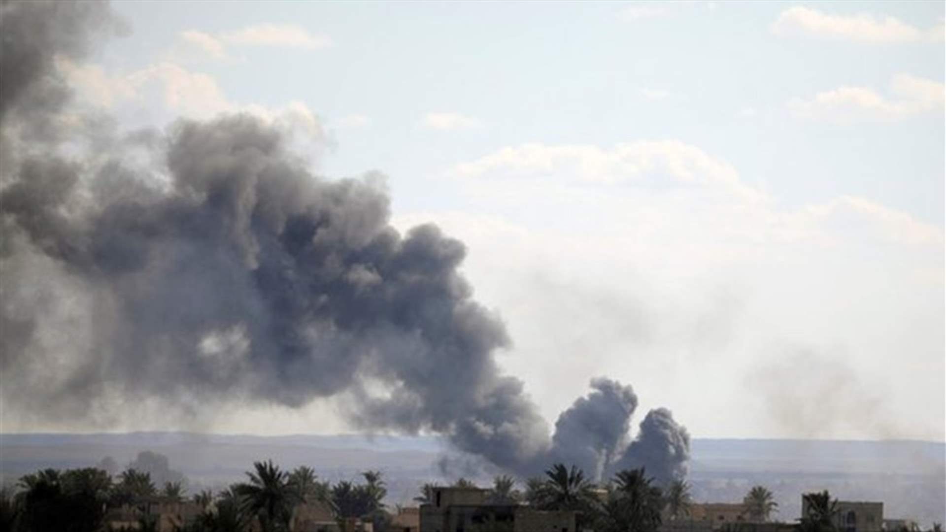 Syria fighters say IS still holds civilians, slowing attack