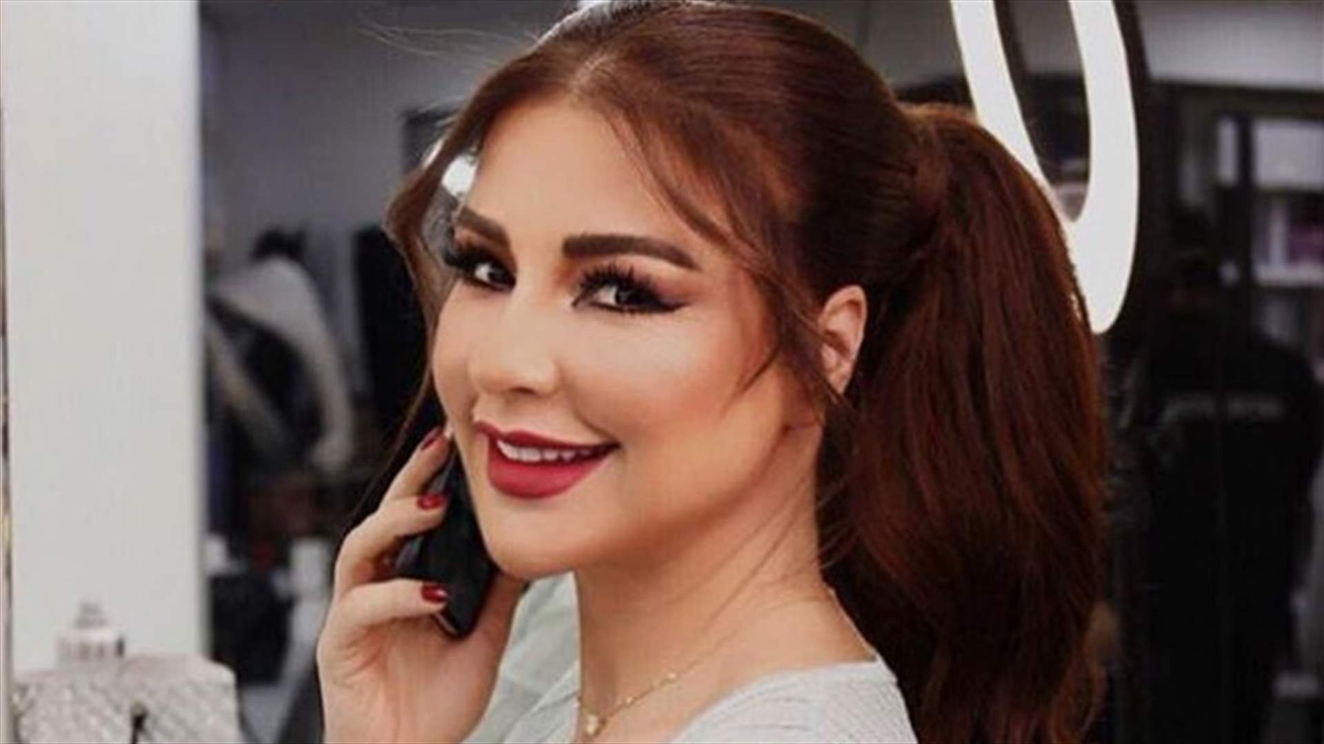 ماغي بو غصن تتحوّل إلى سمراء.. ولهذا السبب حذفت الصورة! (خاص)