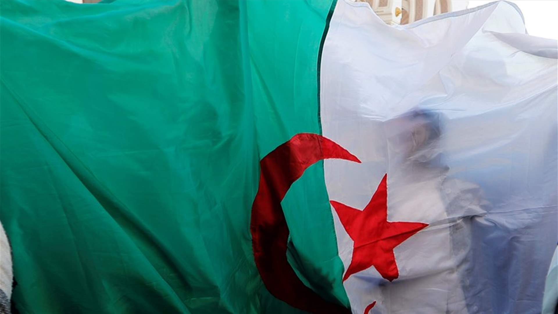 واشنطن تدعو الجزائر لاحترام حق التظاهر