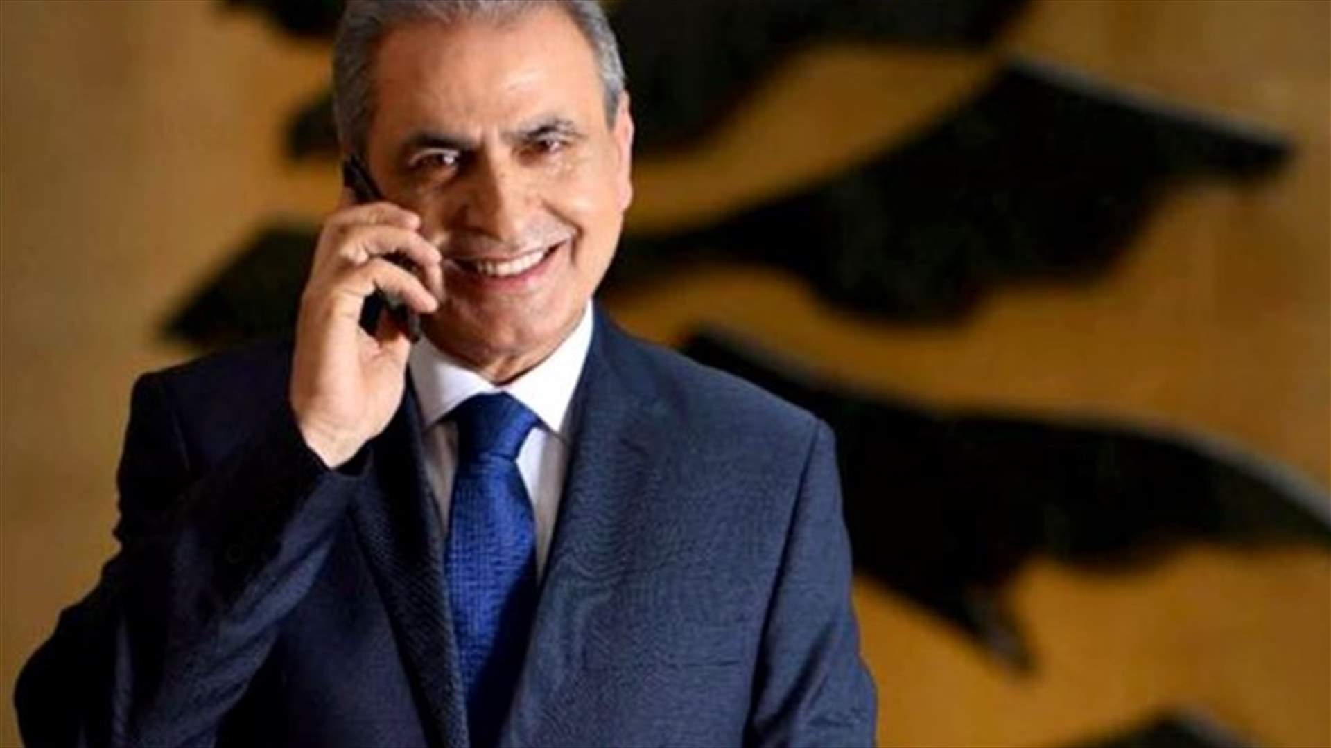 عبد العزيز مستشارًا في مكتب الحريري