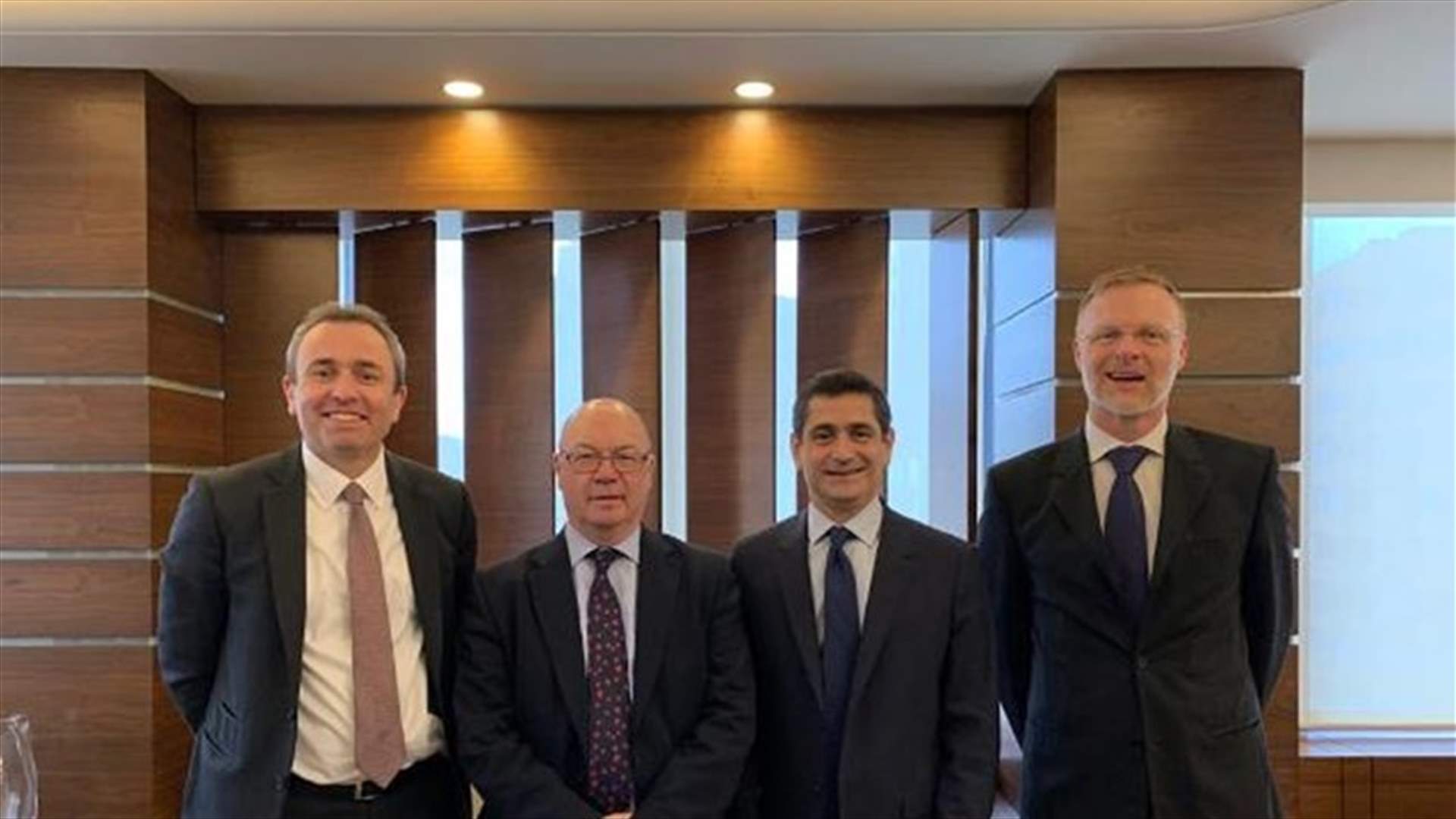 قيومجيان التقى سفير ارمينيا وعرض وبيرت ملف النزوح