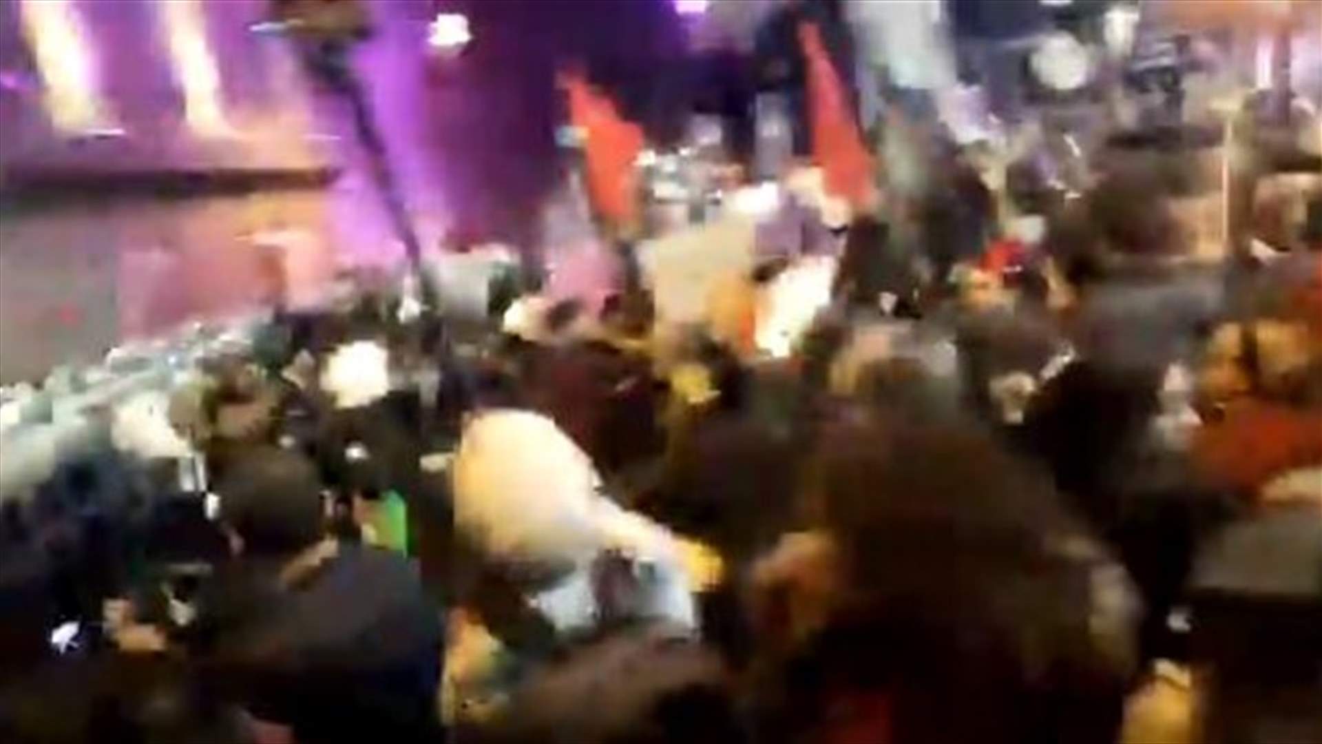 في اليوم العالمي للمرأة... استخدام الغاز المسيل للدموع ضد تظاهرة محظورة للنساء
